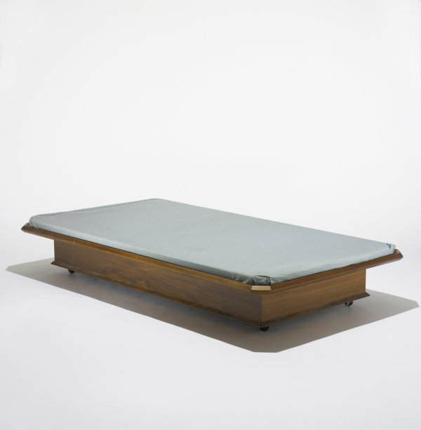 Frank Lloyd Wright custom daybed: Frank Lloyd Wright custom daybed from the Gerald and Beverly Tonkens House, Cincinnati USA, 1954 walnut, upholstery 76 w x 40 d x 12 h inches Literature: Frank Lloyd Wright Monograph: 1951-1959, Pfeif