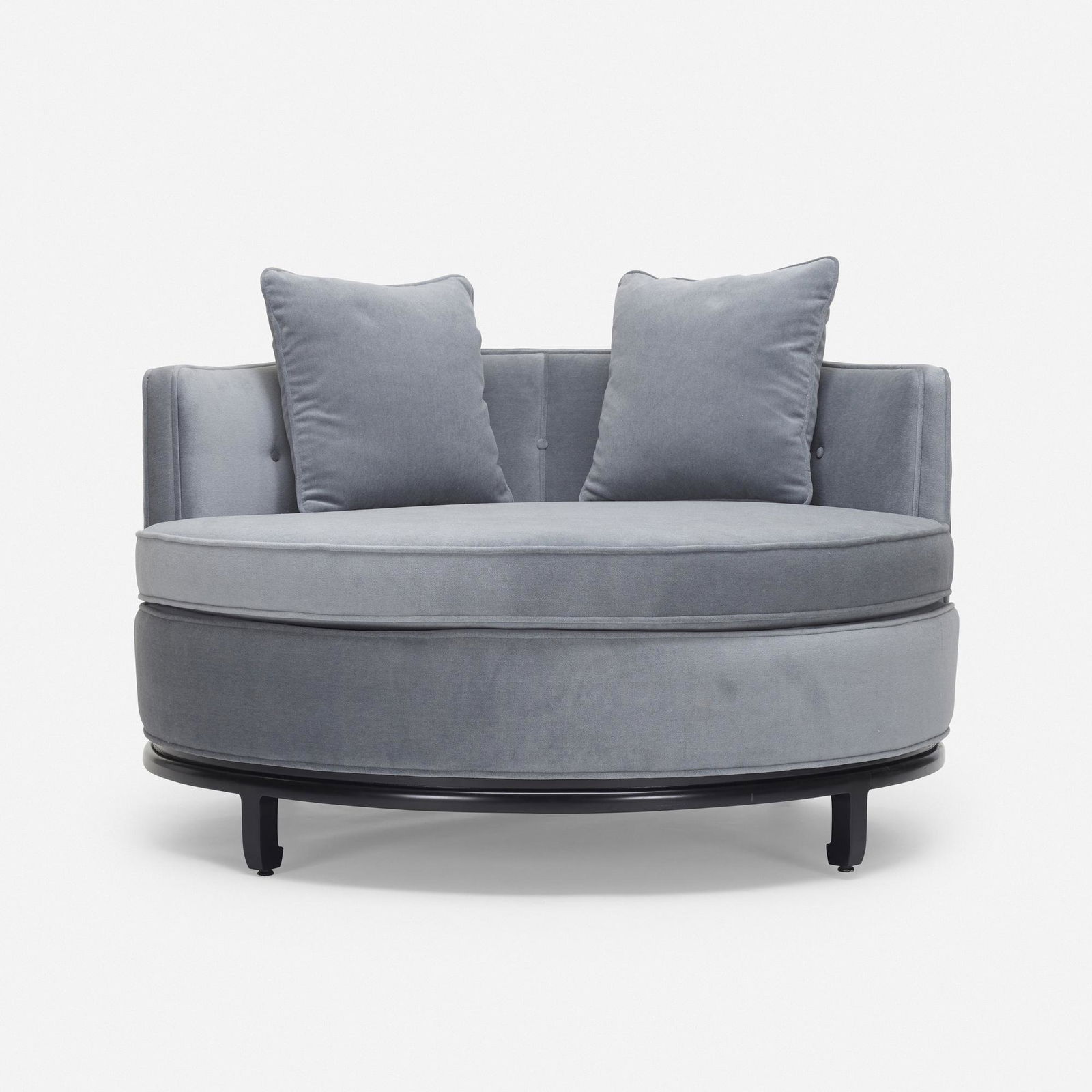 Kittinger, Circular settee (1 of 4)