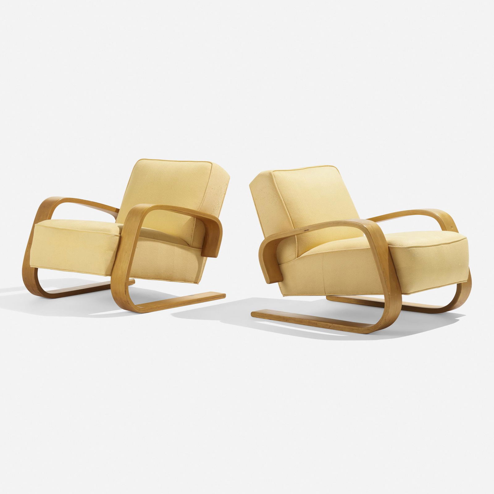 Alvar Aalto, Tank chairs model 37/400, pair (1 of 4)