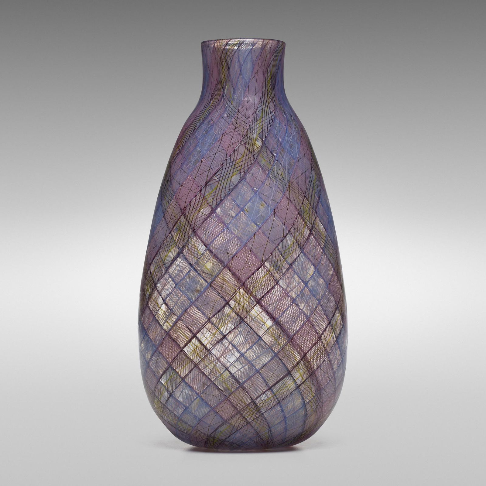 Lino Tagliapietra, Zanfirico vase (1 of 3)