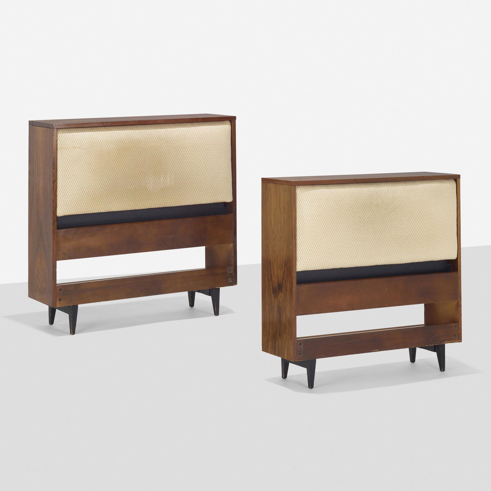 George Nelson & Associates, King-sized headboard, model 4646 (1 of 3)