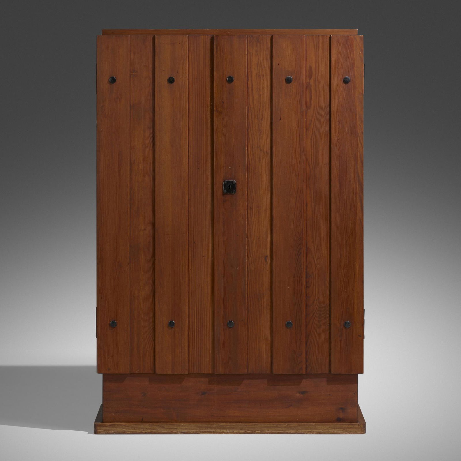 Axel Einar Hjorth, Lovo cabinet (1 of 5)