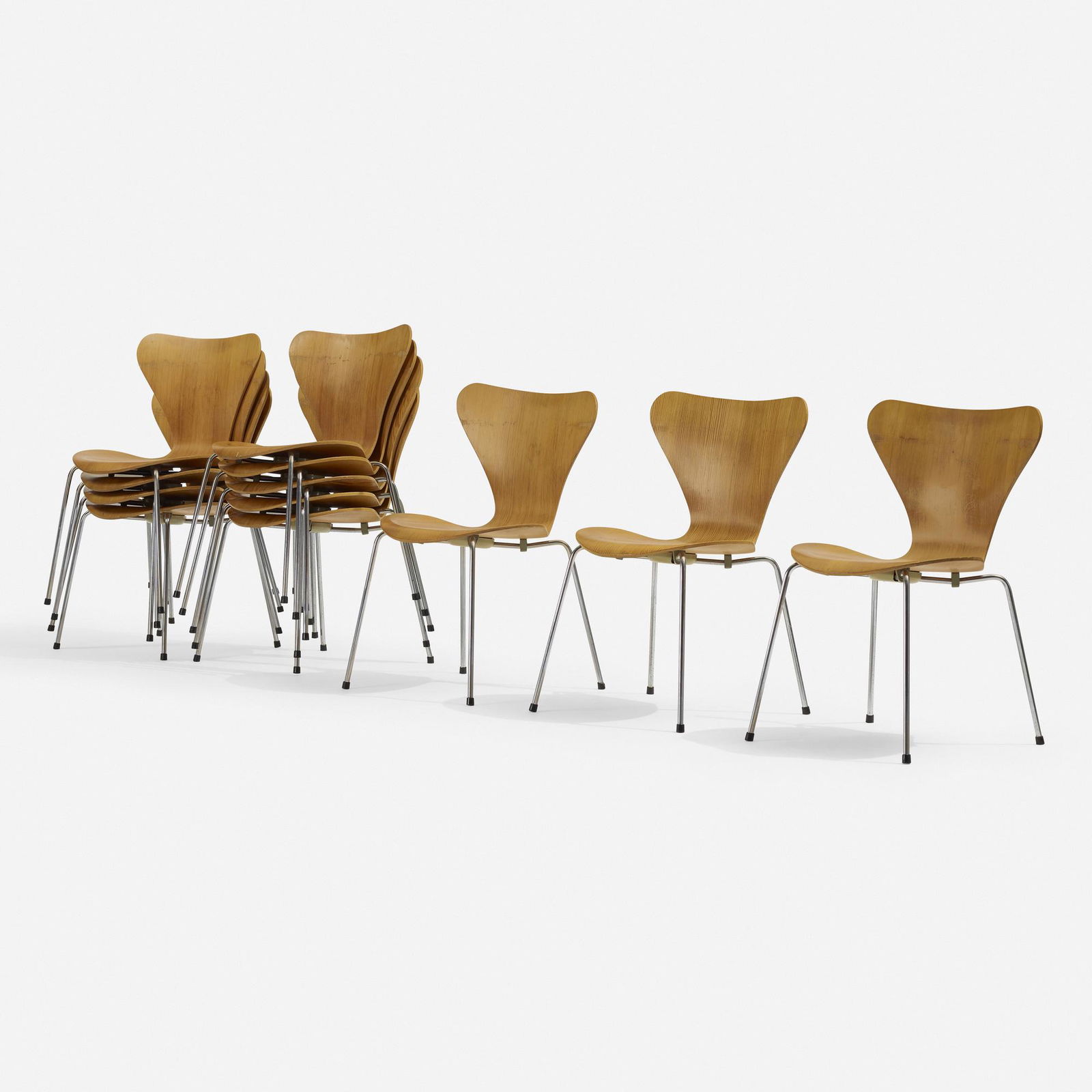 Arne Jacobsen, Sevener dining chairs, twelve (1 of 5)