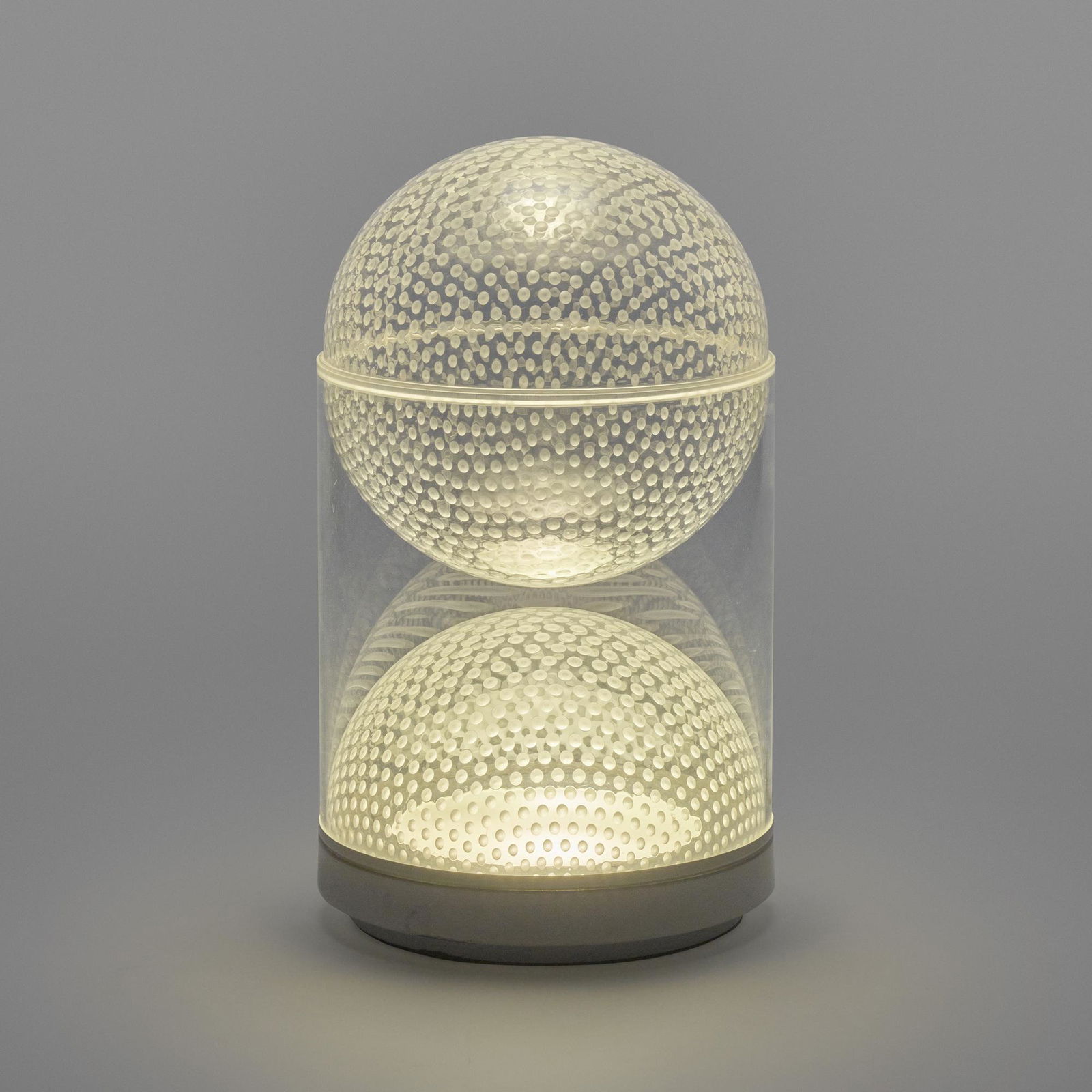 Ugo La Pietra, Globotissurato table lamp (1 of 3)