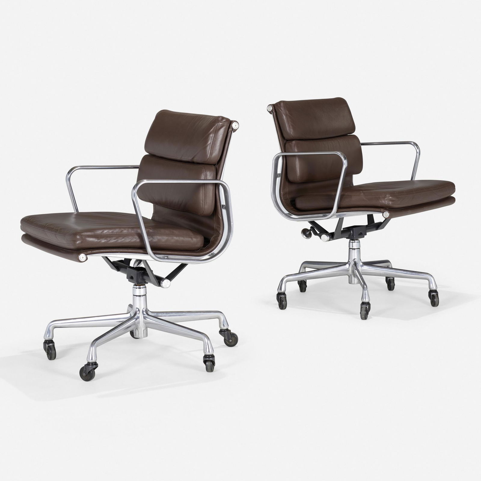 Eames, Soft Pad Management chairs, pair (1 of 4)
