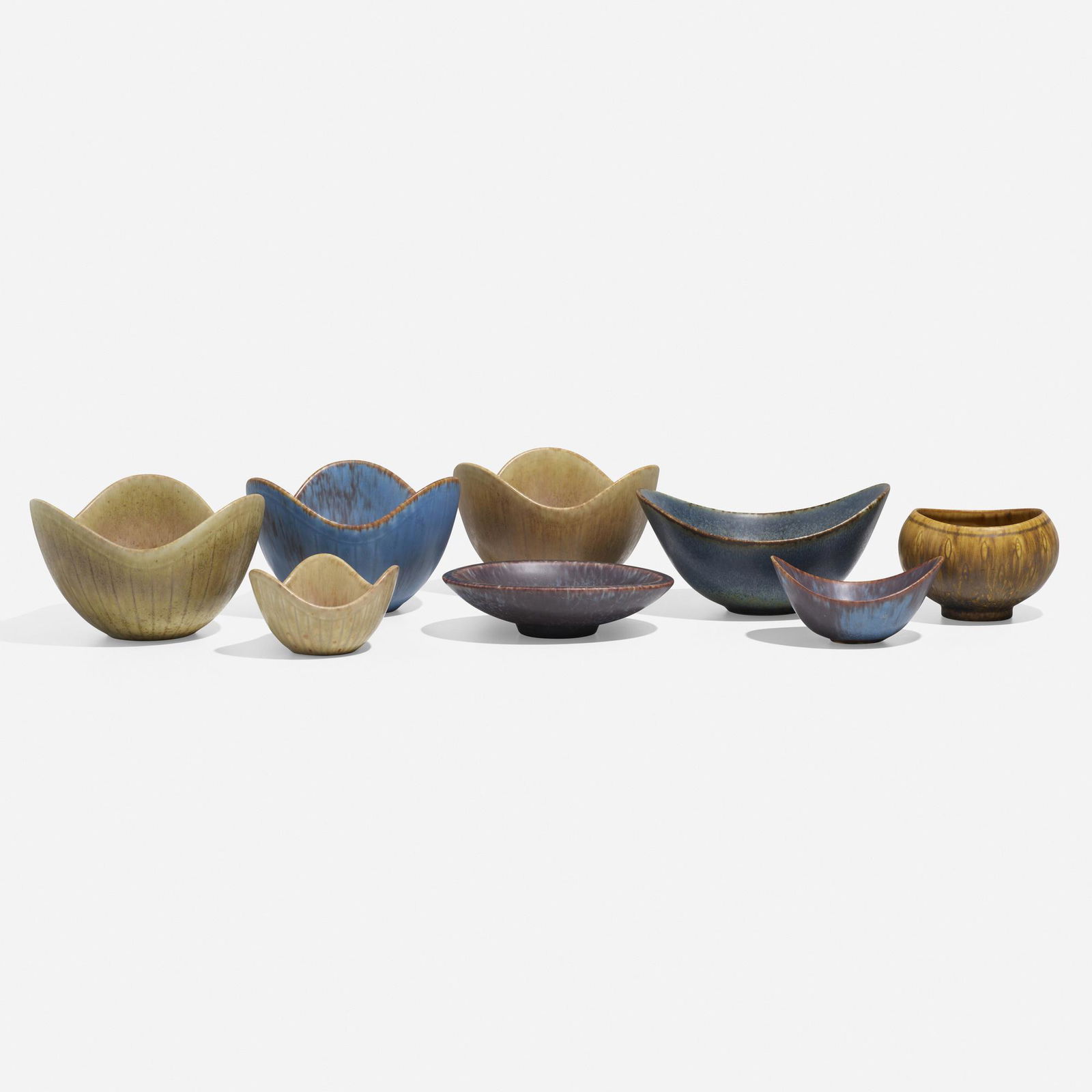 Gunnar Nylund, Collection of eight bowls (1 of 5)
