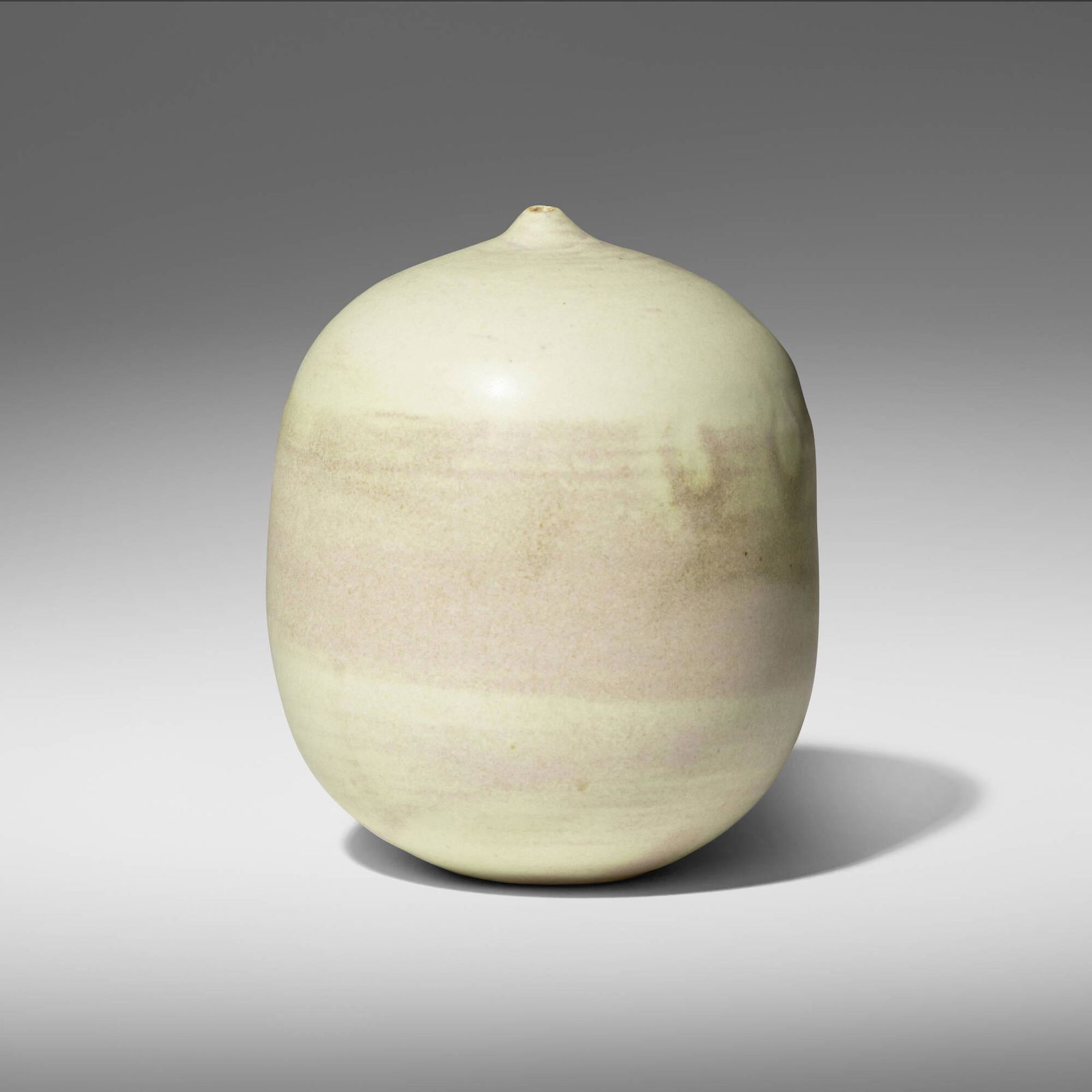 Toshiko Takaezu, Untitled (with rattle) (1 of 5)