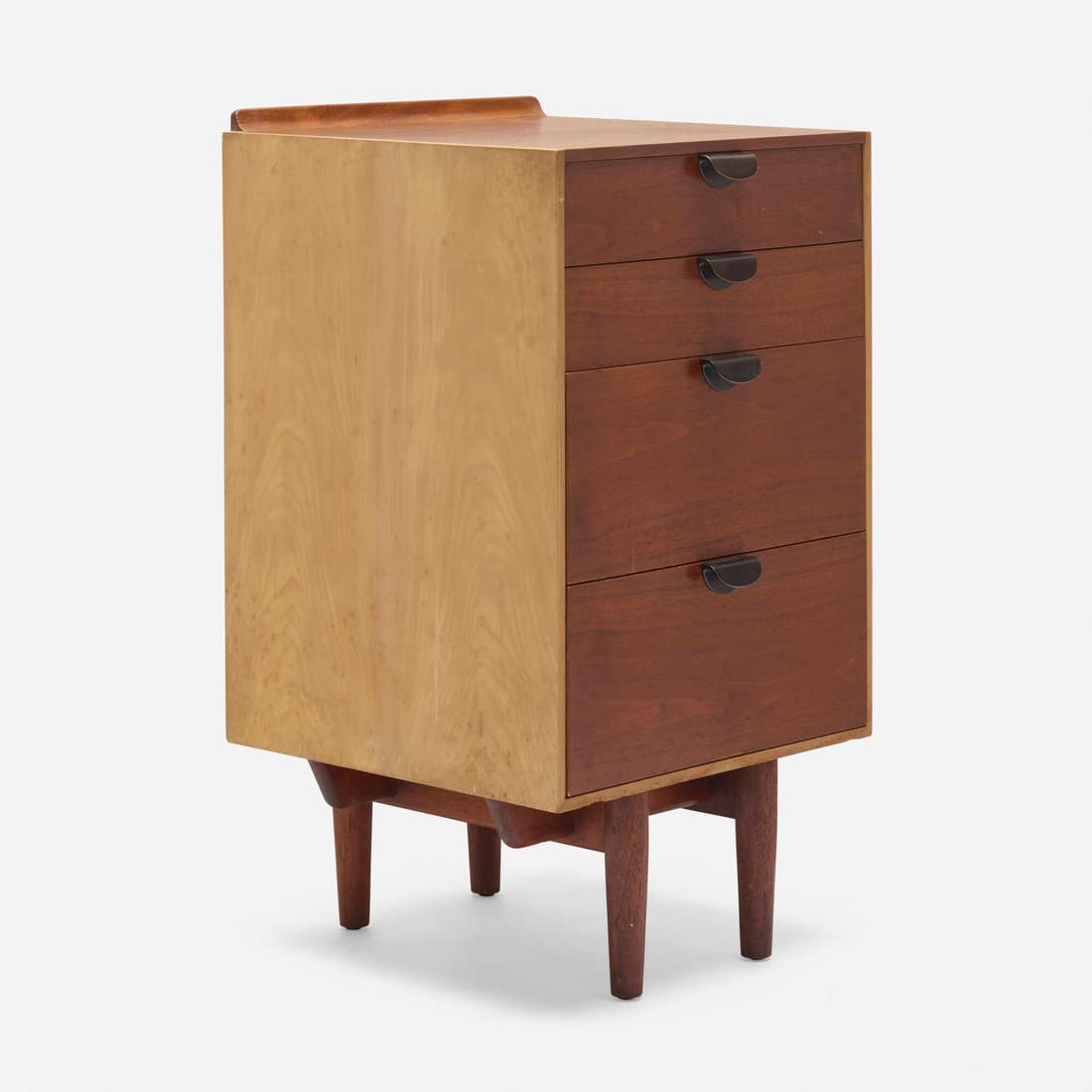 Finn Juhl, Cabinet (1 of 3)