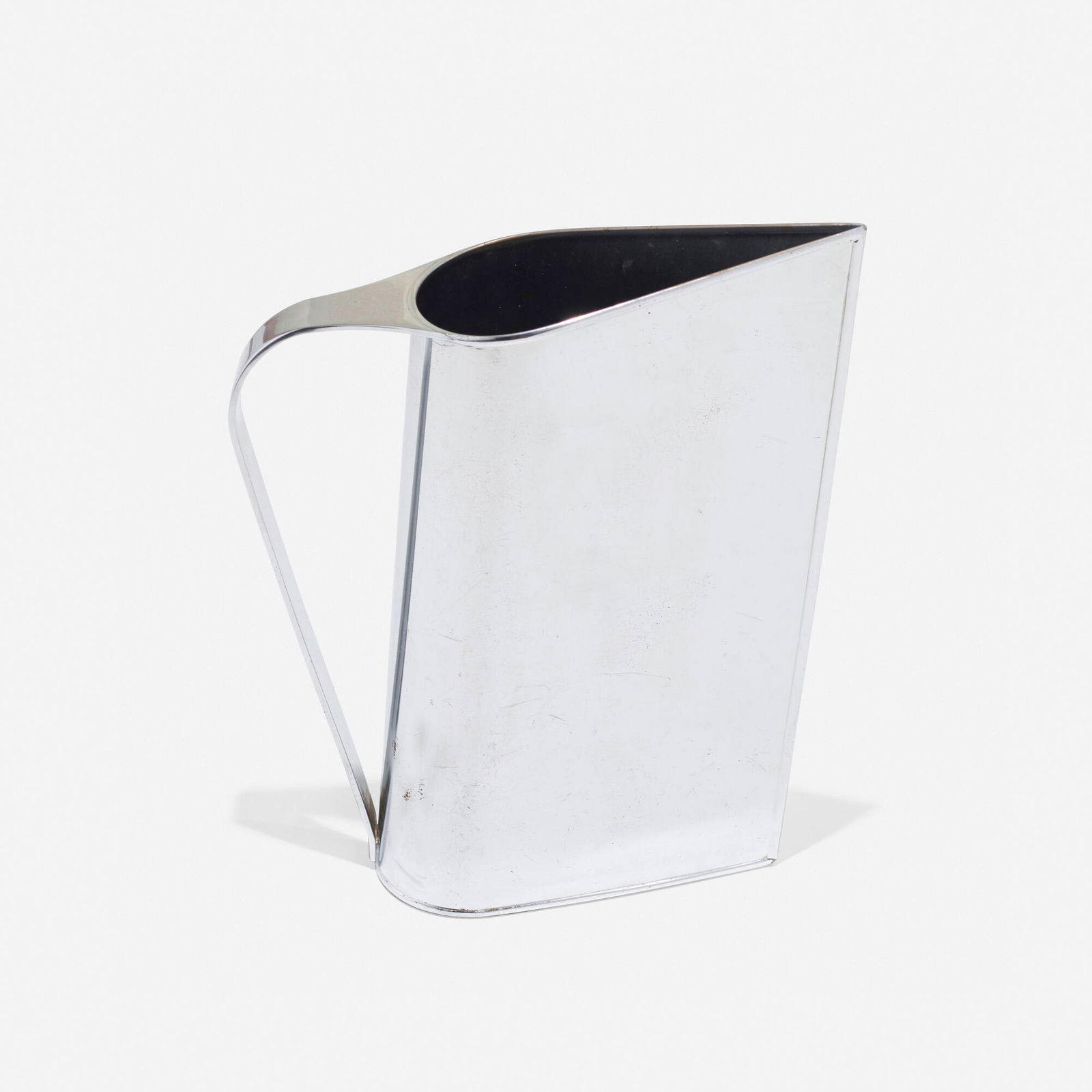 Peter Muller-Munk, Normandie pitcher (1 of 3)