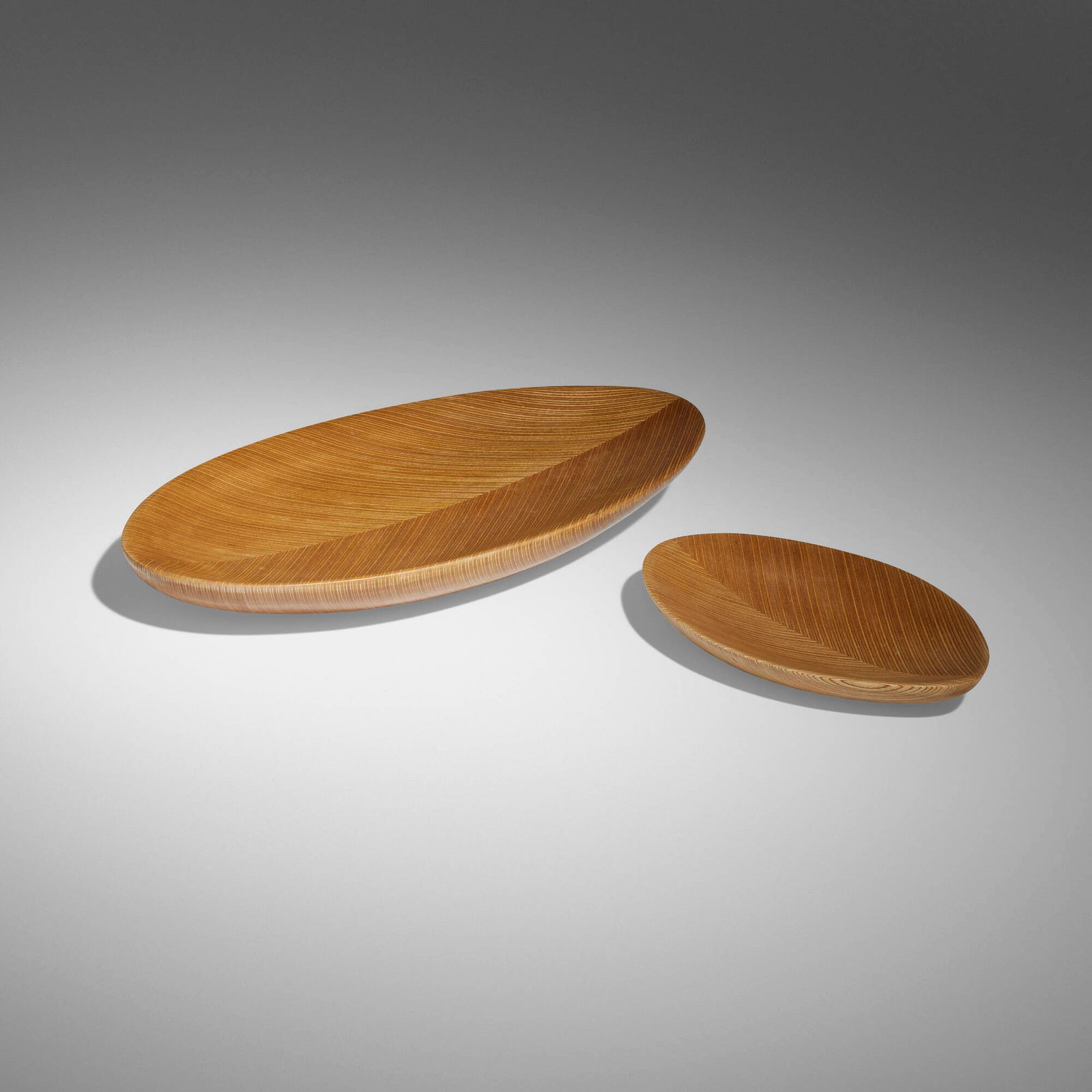 Tapio Wirkkala, Leaf dishes, set of two (1 of 5)