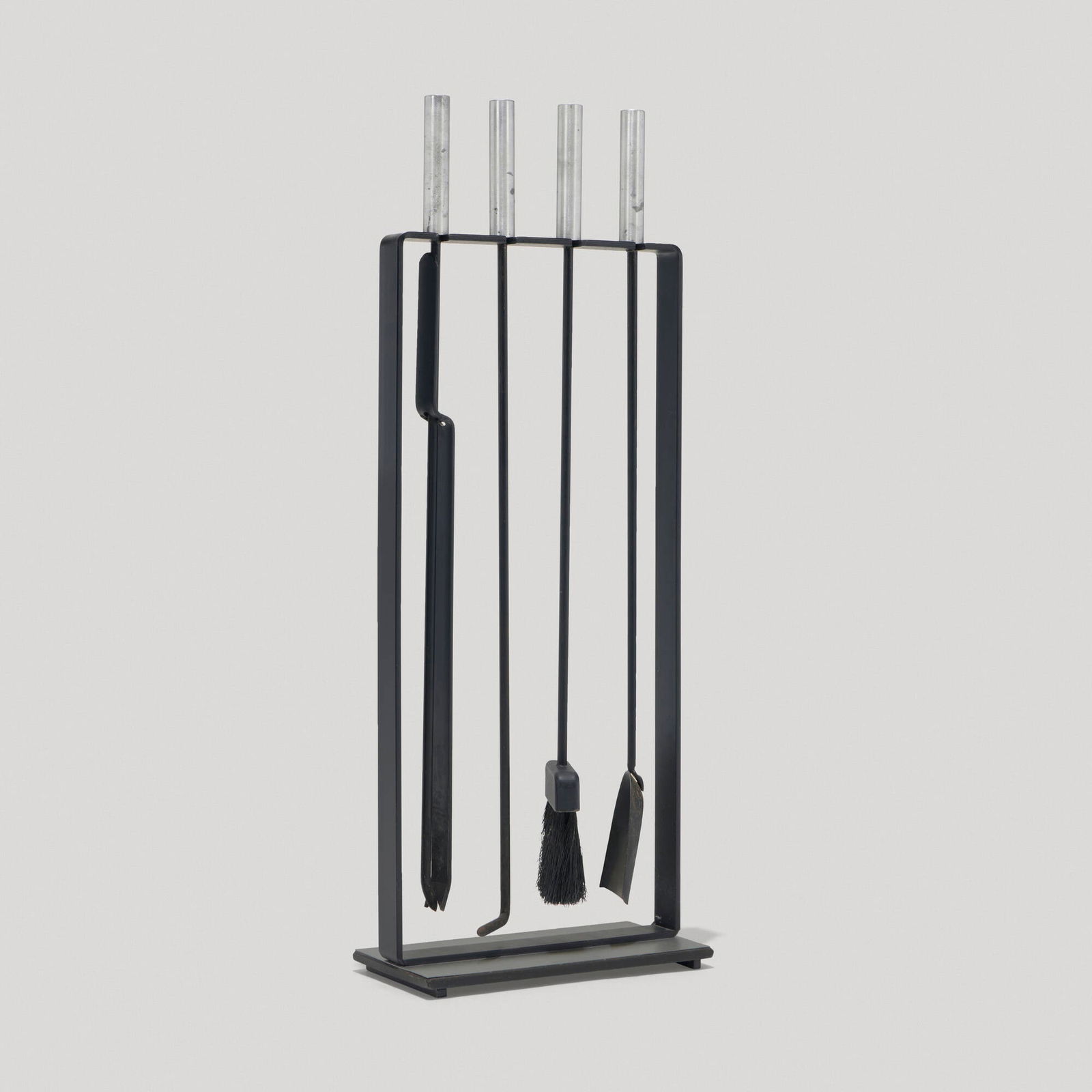 Pilgrim Fireplace Manufacturing Co., Firetools (1 of 4)