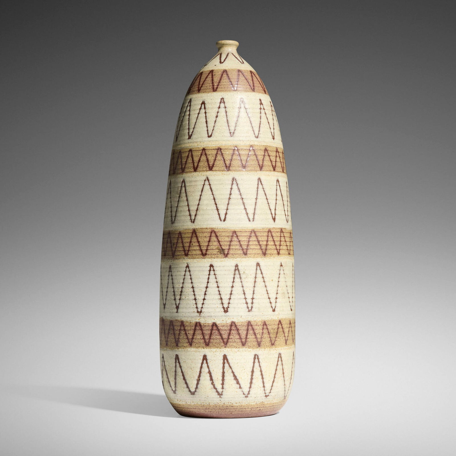Clyde Burt, Vase (1 of 4)