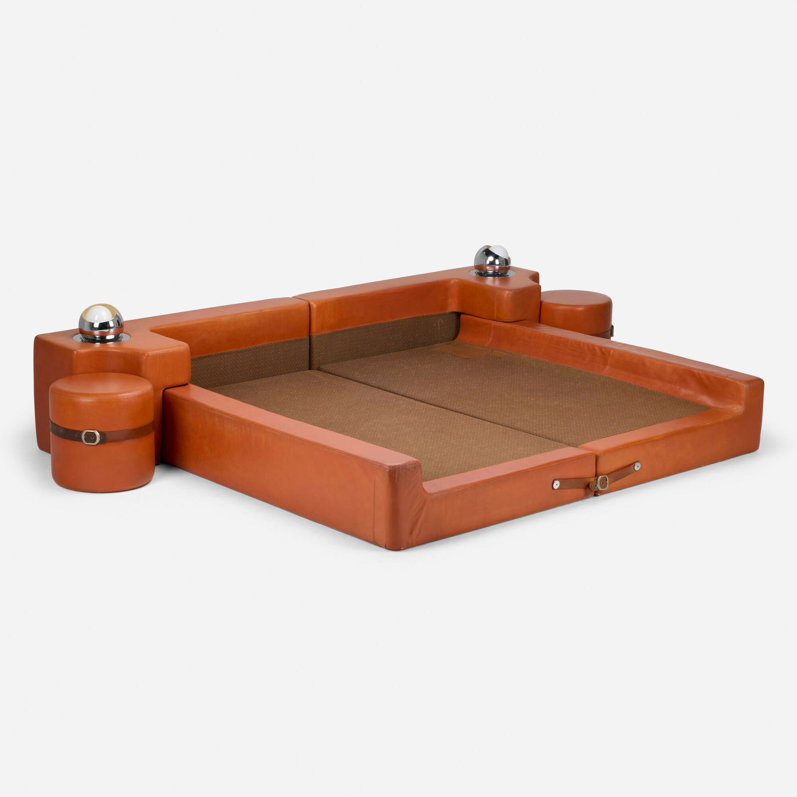 Guido Faleschini, King-size bedroom suite (1 of 5)