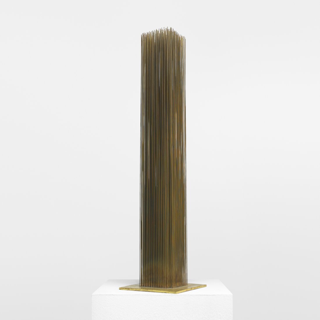 Harry Bertoia untitled (Sonambient): Harry Bertoia untitled (Sonambient) USA, c. 1975 beryllium copper and brass 8 w x 8 d x 32.5 h inches Created during the period in which Harry Bertoia worked closely with architect Minoru Yamasaki, th