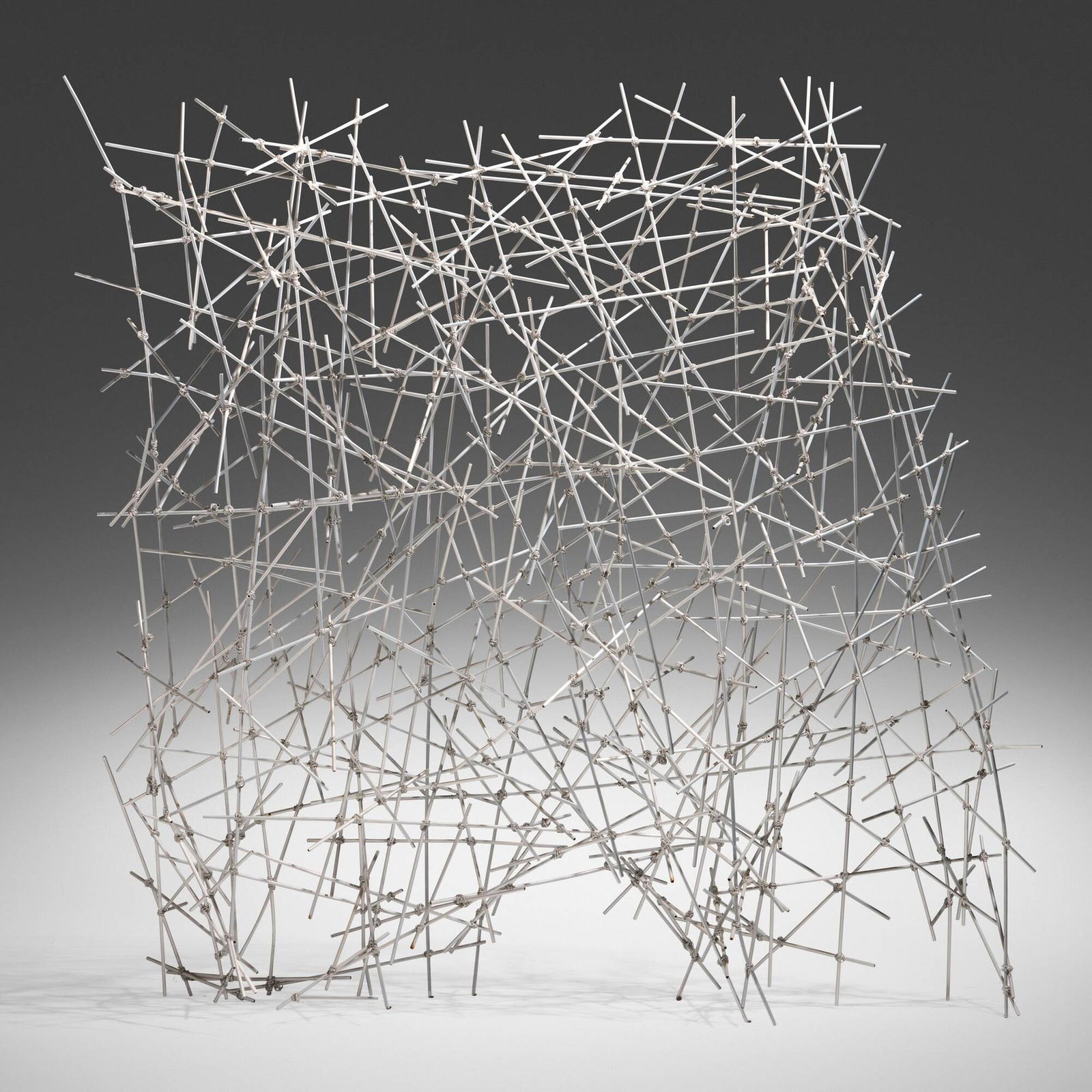 Fernando and Humberto Campana, Escultura screen: Fernando and Humberto Campana Escultura screen Estudio CampanaBrazil, 1993anodized aluminum, wire 78.250 h x 74.000 w x 29.500 d in (199 x 188 x 75 cm) This work is from the edition of 1