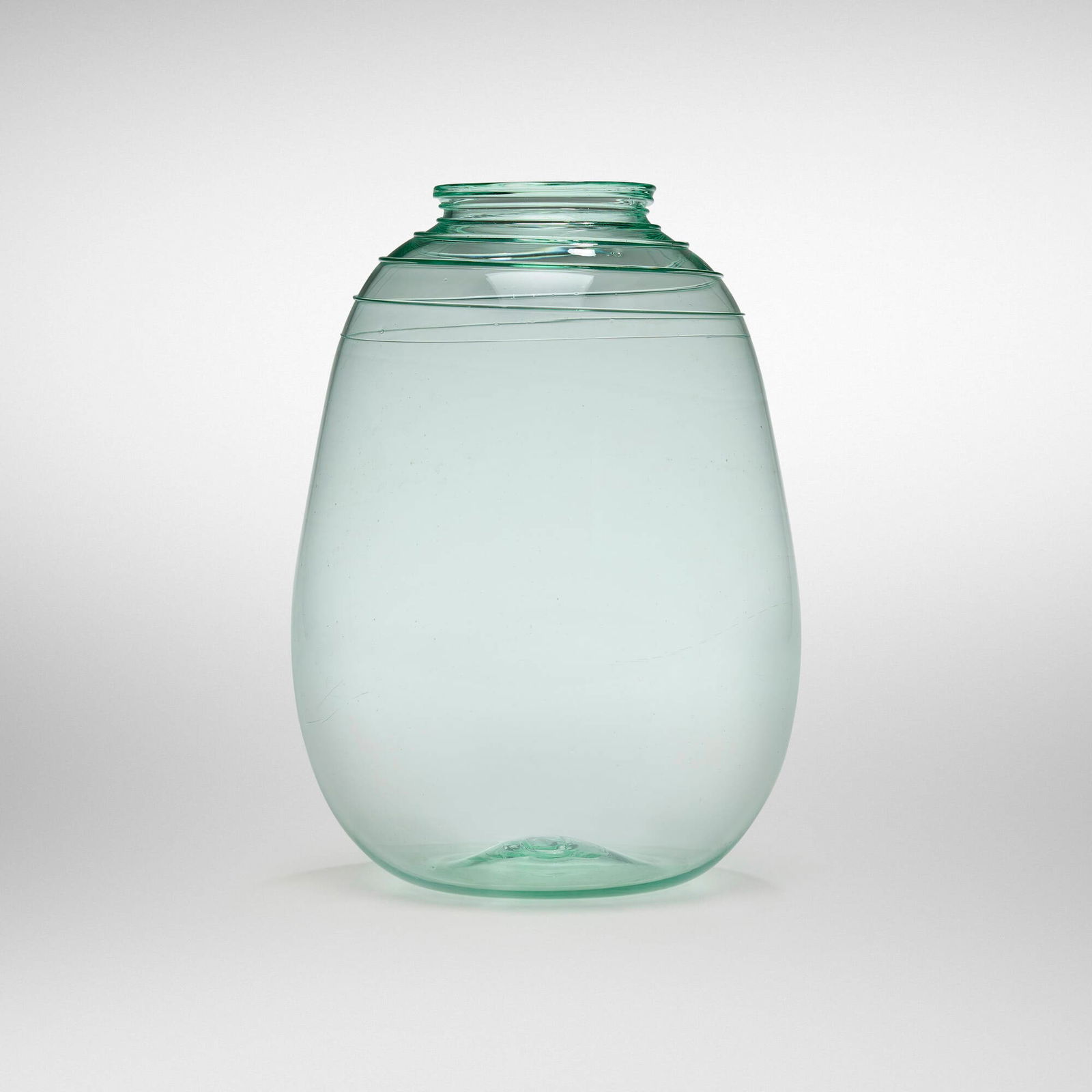 Vittorio Zecchin, Soffiato vase, model 5209 (1 of 5)