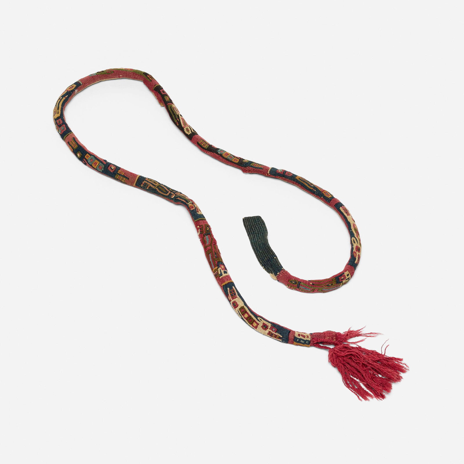 Pre-Columbian, Paracas belt: Pre-Columbian Paracas belt fiber 1 w x 53.5 l in (3 x 136 cm) Provenance: Collection of Lisa Goldberg, New York This work will ship from Chicago, Illinois.
