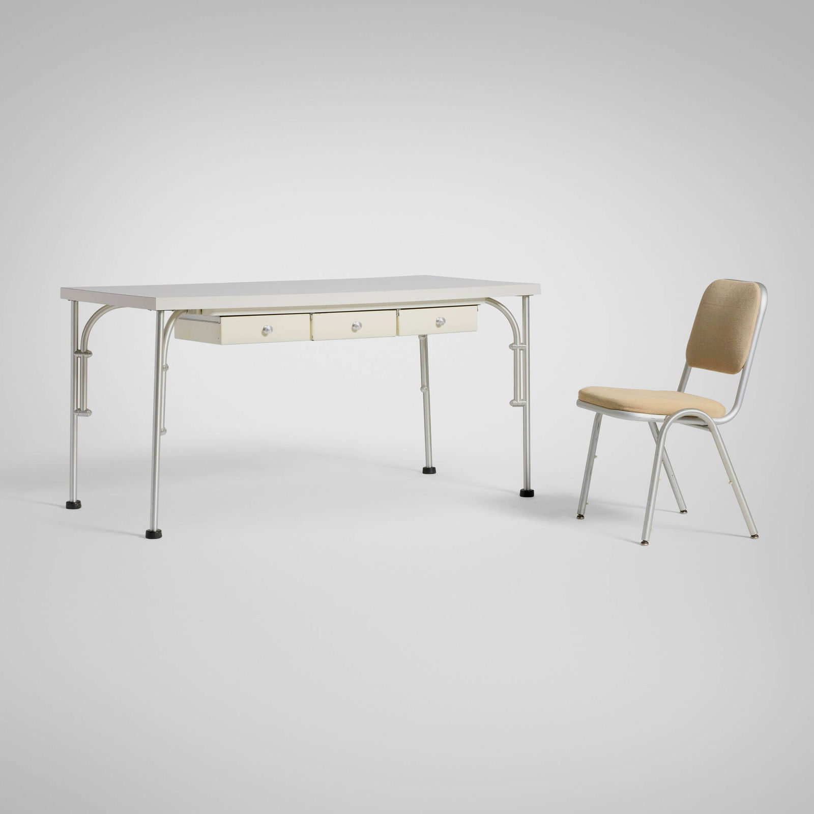 Warren McArthur, Desk and chair (1 of 6)