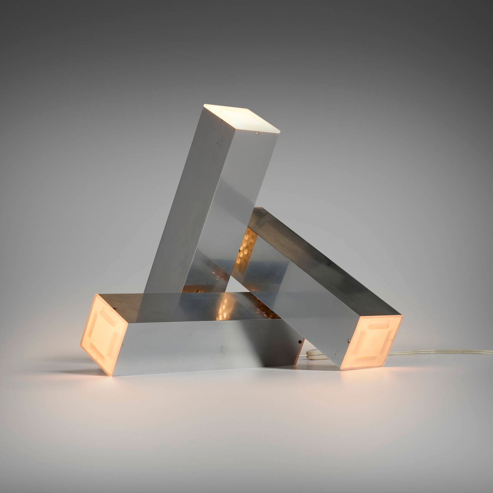 Fabrizio Cocchia and Gianfranco Fini, Ascissa lamp: Fabrizio Cocchia and Gianfranco Fini Ascissa lamp New Lamp Co.Italy, 1970aluminum, plastic 11.5 h x 17.25 w x 17.5 d in (29 x 44 x 44 cm) Lamp can be positioned in a variety of ways.