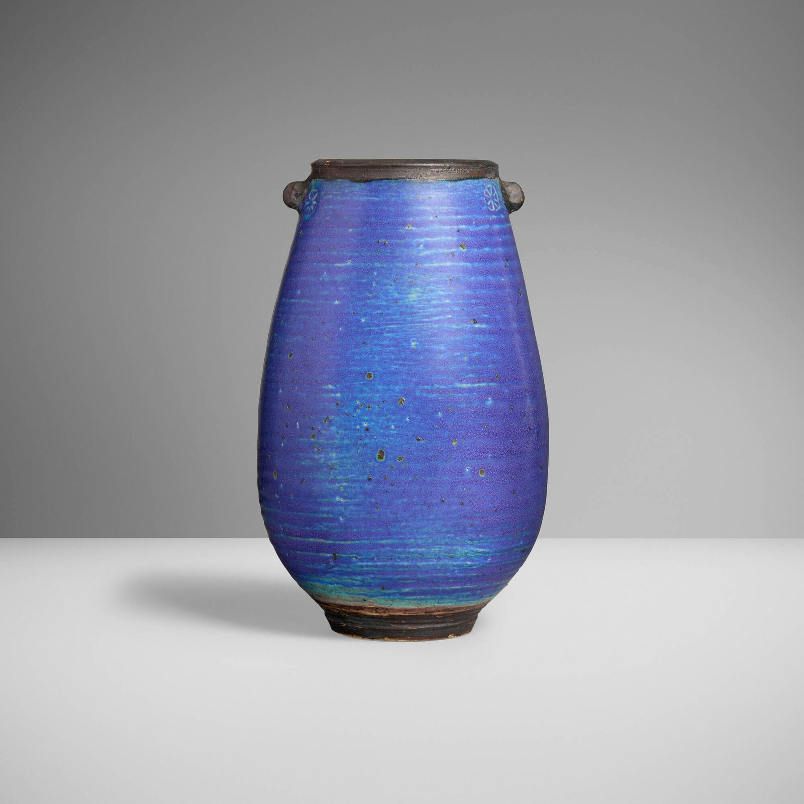 Otto Heino, Vase (1 of 4)