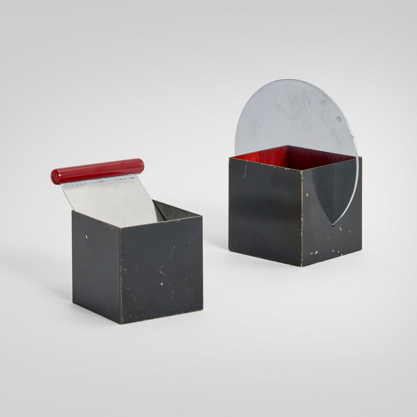 Walter von Nessen, Cube cigarette holder, model 17070 and ashtray (1 of 3)