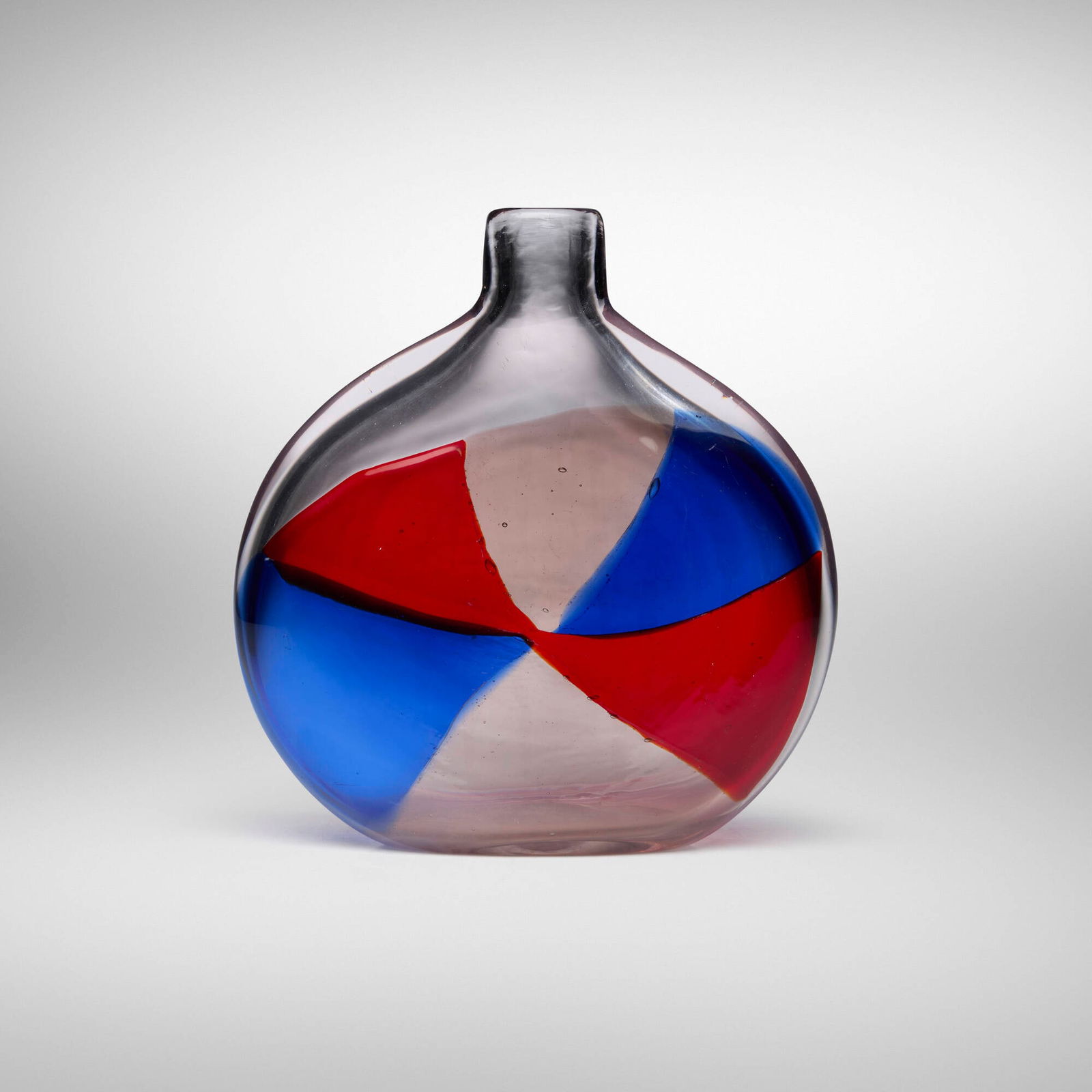 Fulvio Bianconi, A Tessere Applicate vase, model 4316 (1 of 4)