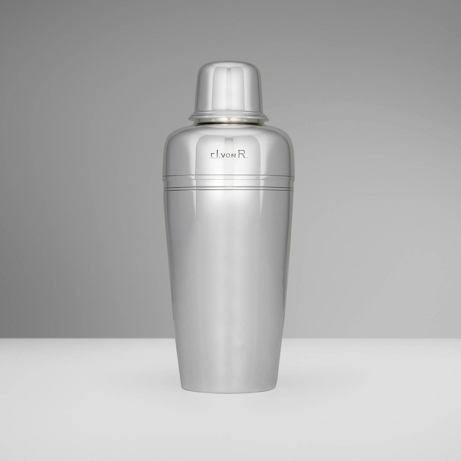 Tiffany & Co., Cocktail shaker: Tiffany & Co. Cocktail shaker New York, USA, 1947-1956sterling silver 10.75 h x 4.25 dia in (27 x 11 cm) Impressed manufacturer's mark to underside of shaker 'Tiffany & Co. Makers Sterling Sil