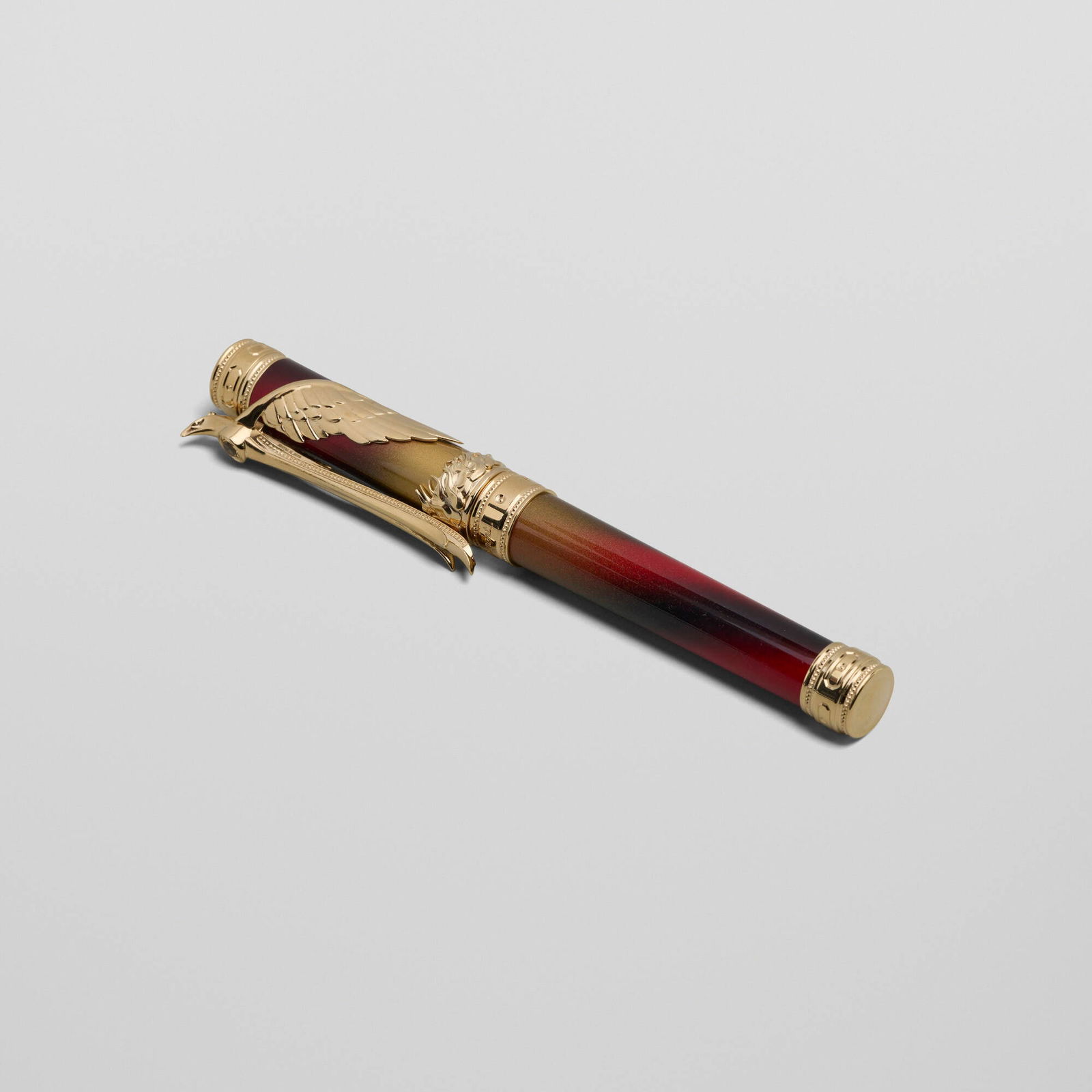 S.T. Dupont, Neo-Classique Phoenix Renaissance President rollerball pen (1 of 5)