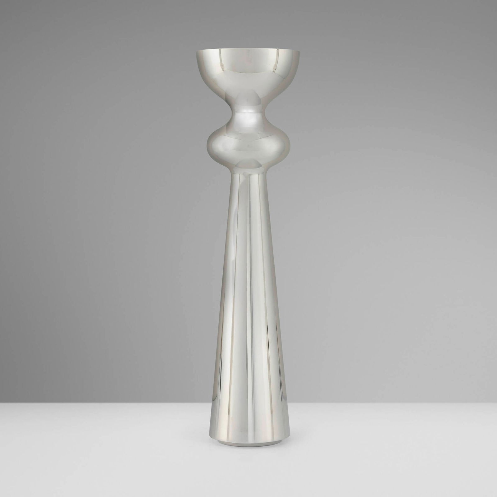 Alfredo Haberli, Alfredo vase (1 of 3)