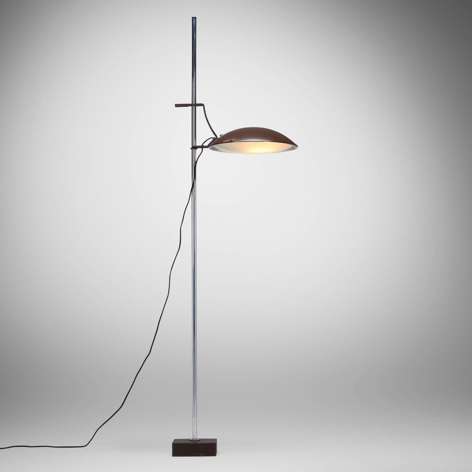 Gino Sarfatti, Floor lamp, model 1089 (1 of 5)