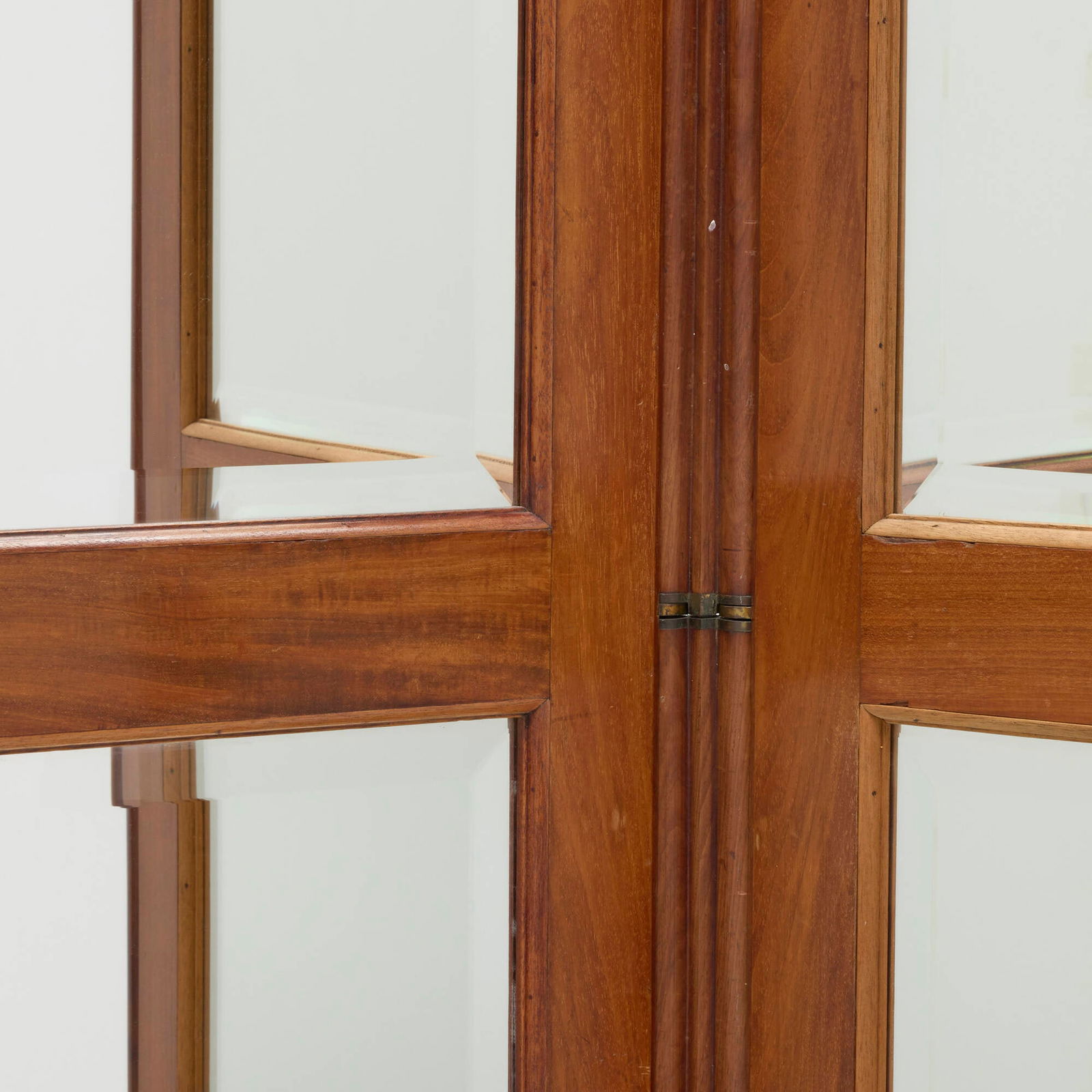 English, Folding screen - 3