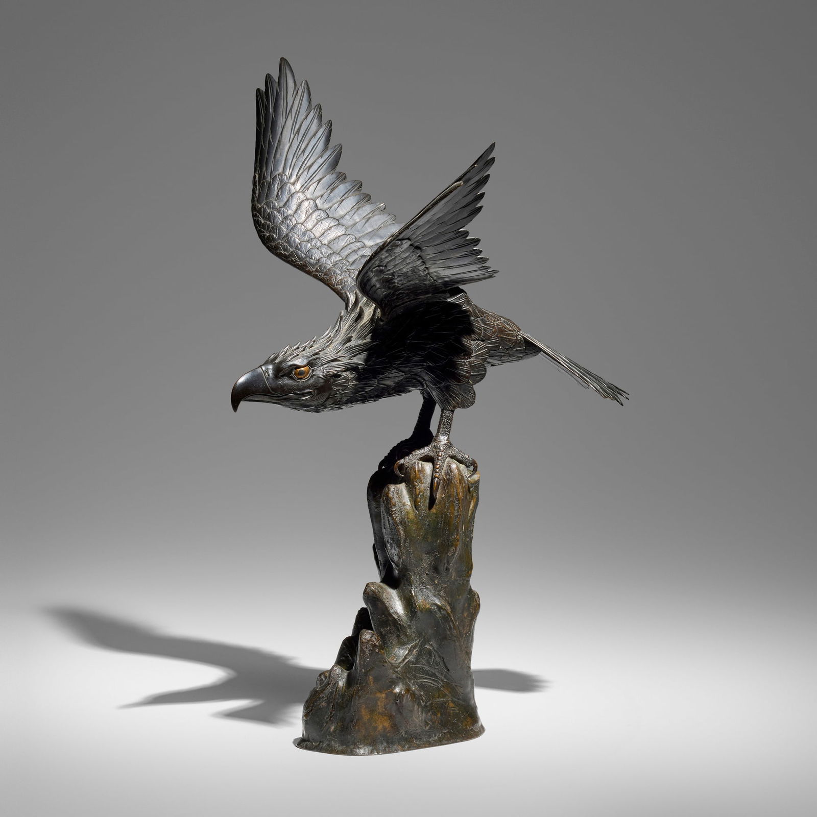 Japanese, Okimono of a hawk: Japanese Okimono of a hawk Meiji period bronze 25.25 h x 21 w x 16 d in (64 x 53 x 41 cm) Provenance: JF Chen, Los Angeles This work will ship from Los Angeles, California.