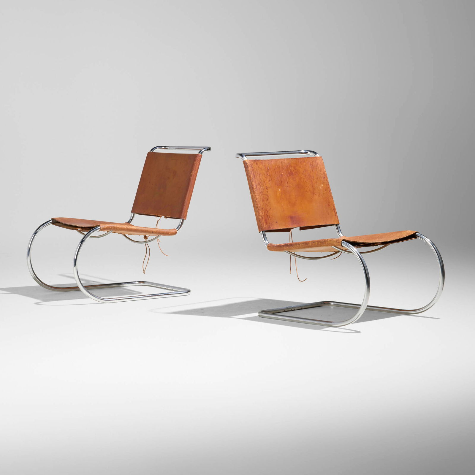 Ludwig Mies van der Rohe, Early MR 30/5 chairs, pair (1 of 4)