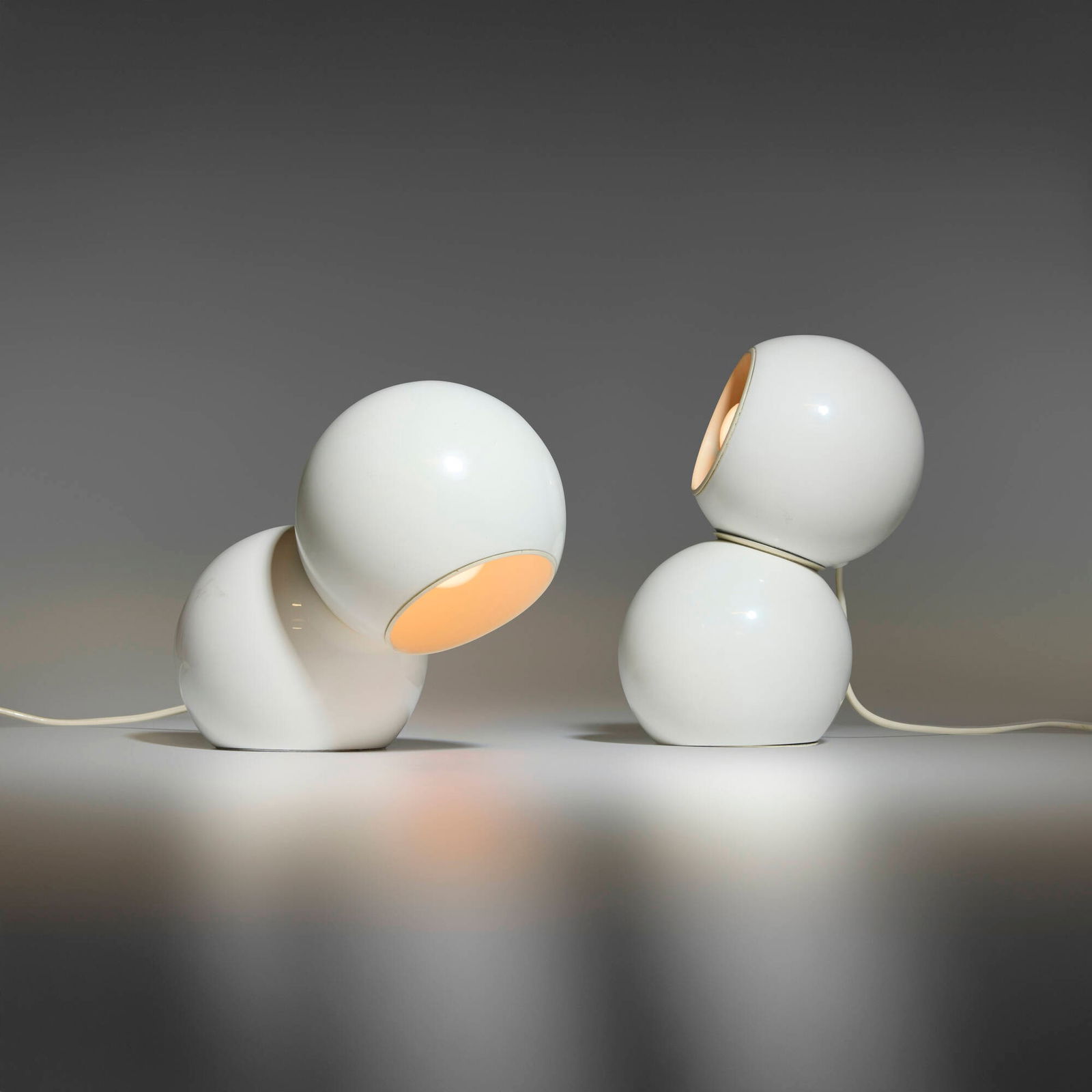 Antonio Macchi Cassia, Table lamps model 541, pair (1 of 6)