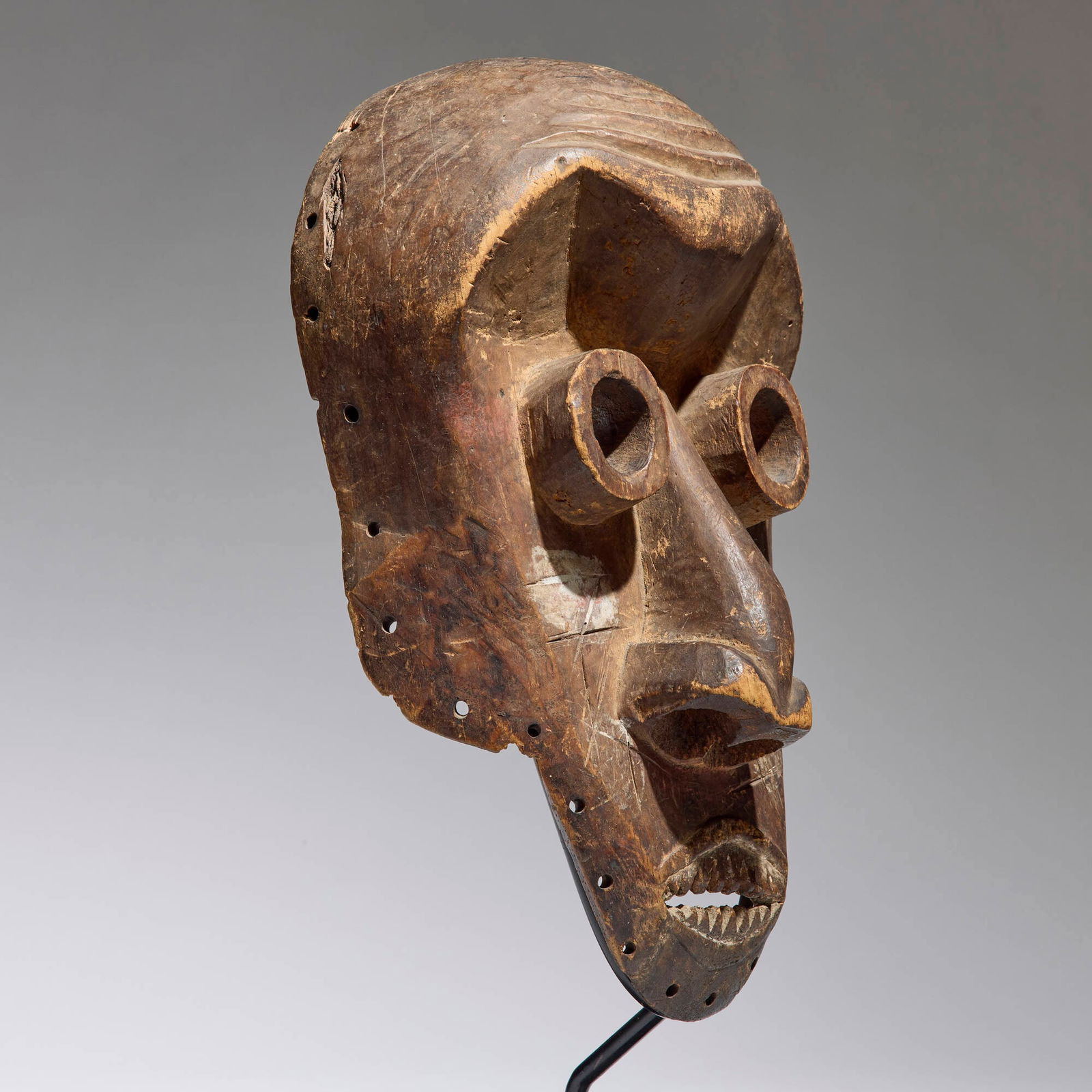 Pende, Mbangu sickness mask - 4