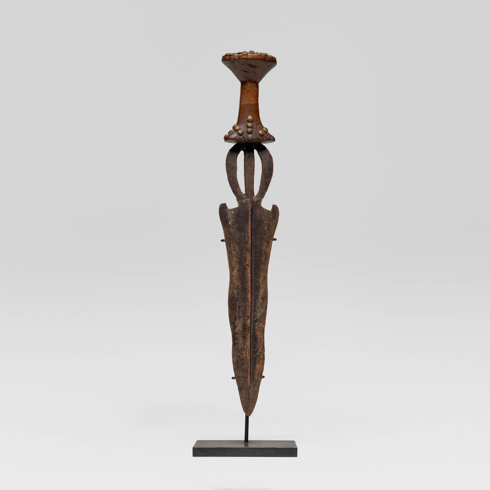 Nkundu, Short prestige sword (1 of 4)