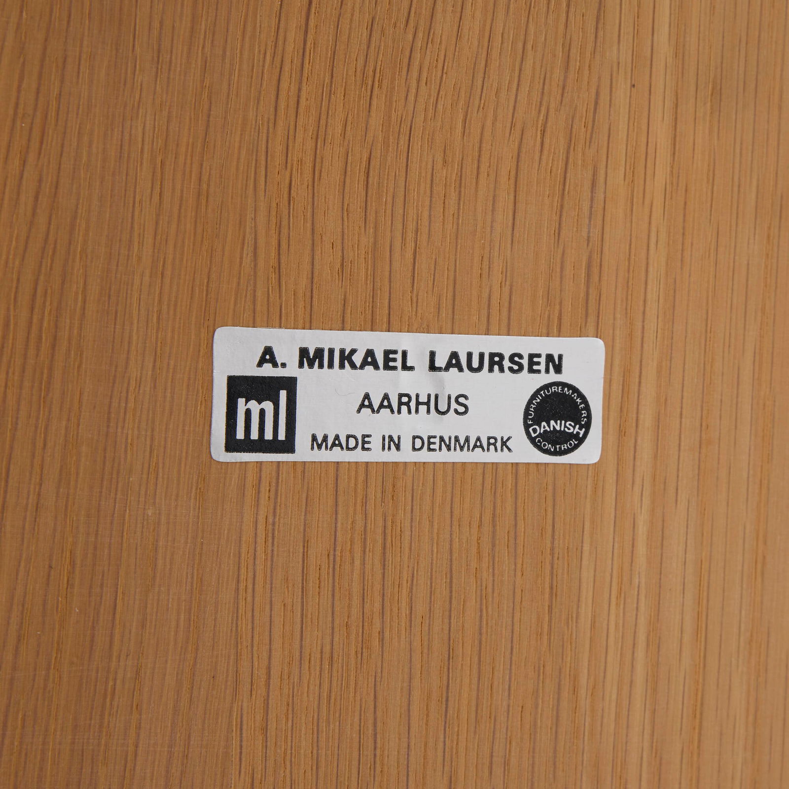 Jorgen Hoj, Coffee table, model 157 - 5