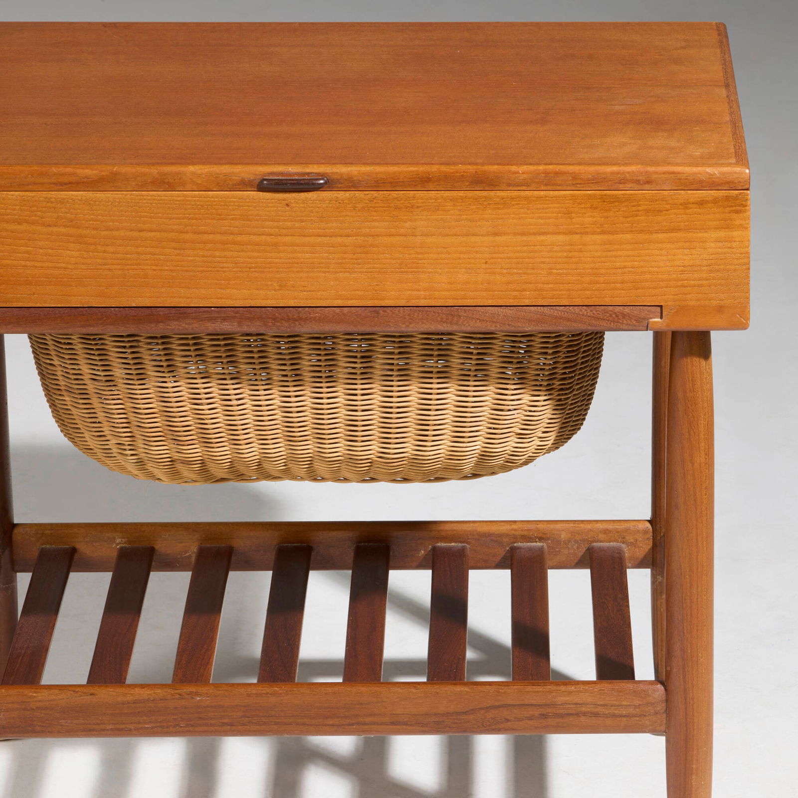 Ejvind A. Johansson, Sewing table - 6