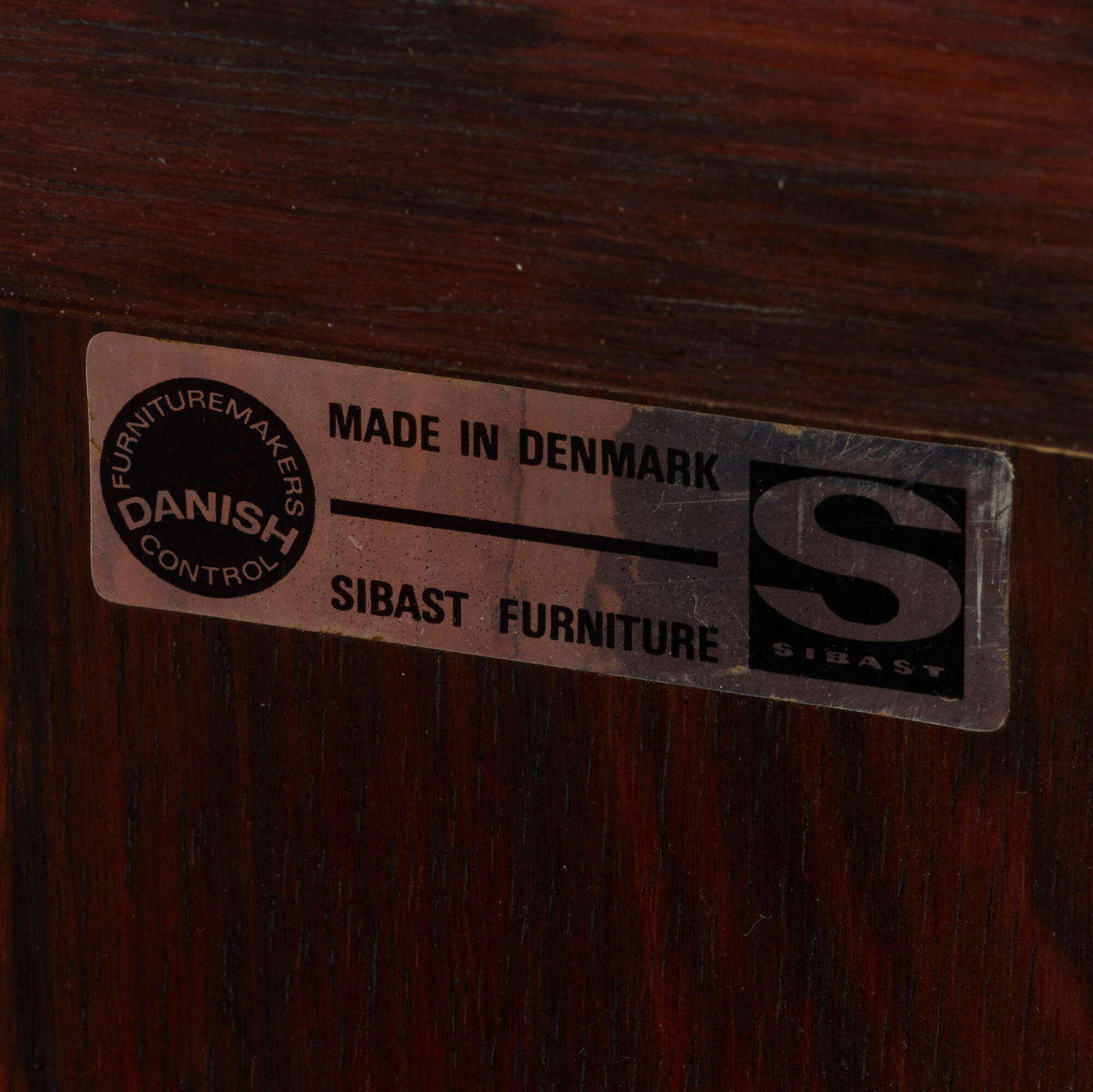 Arne Vodder, Executive desk - 5