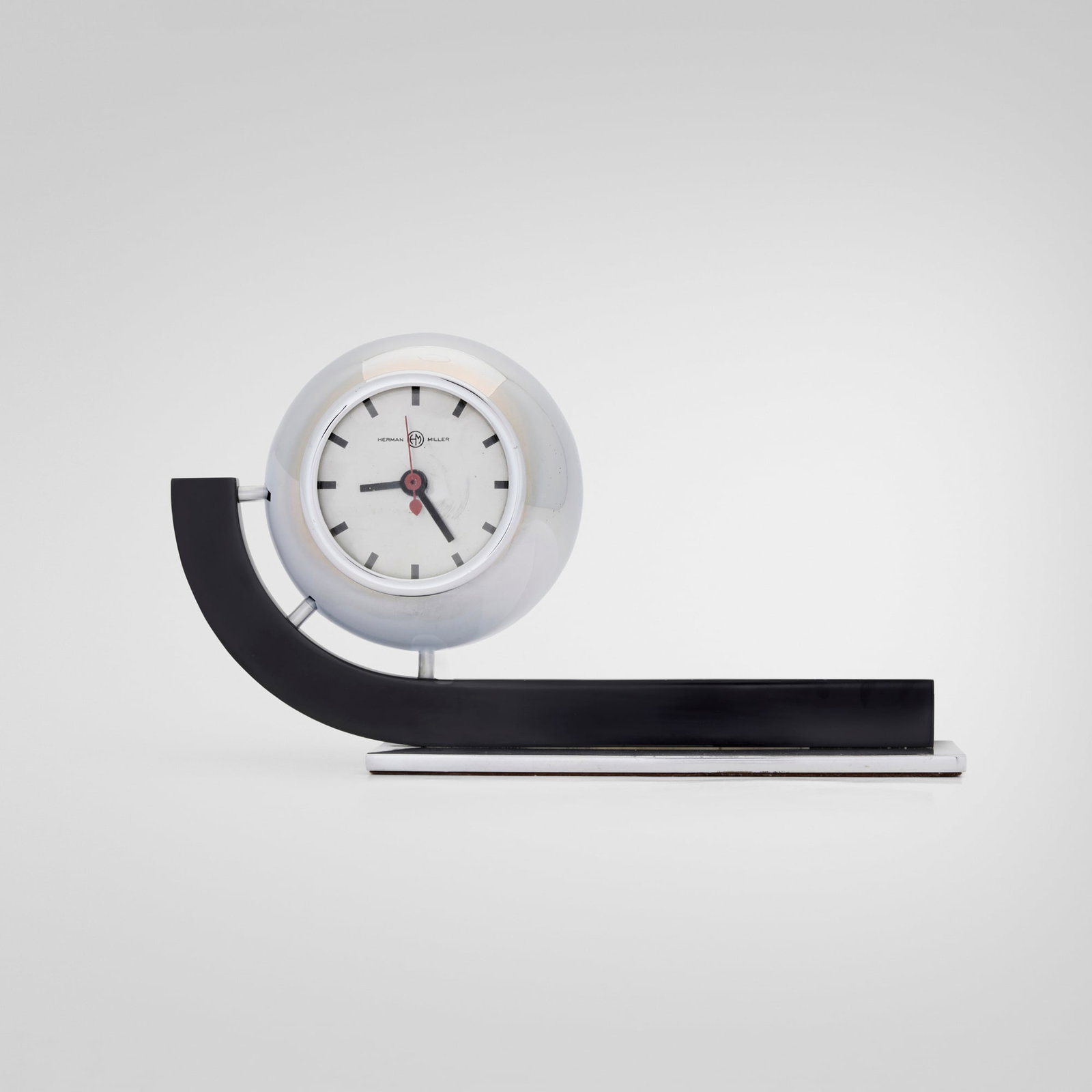 Gilbert Rohde, Table clock (1 of 4)