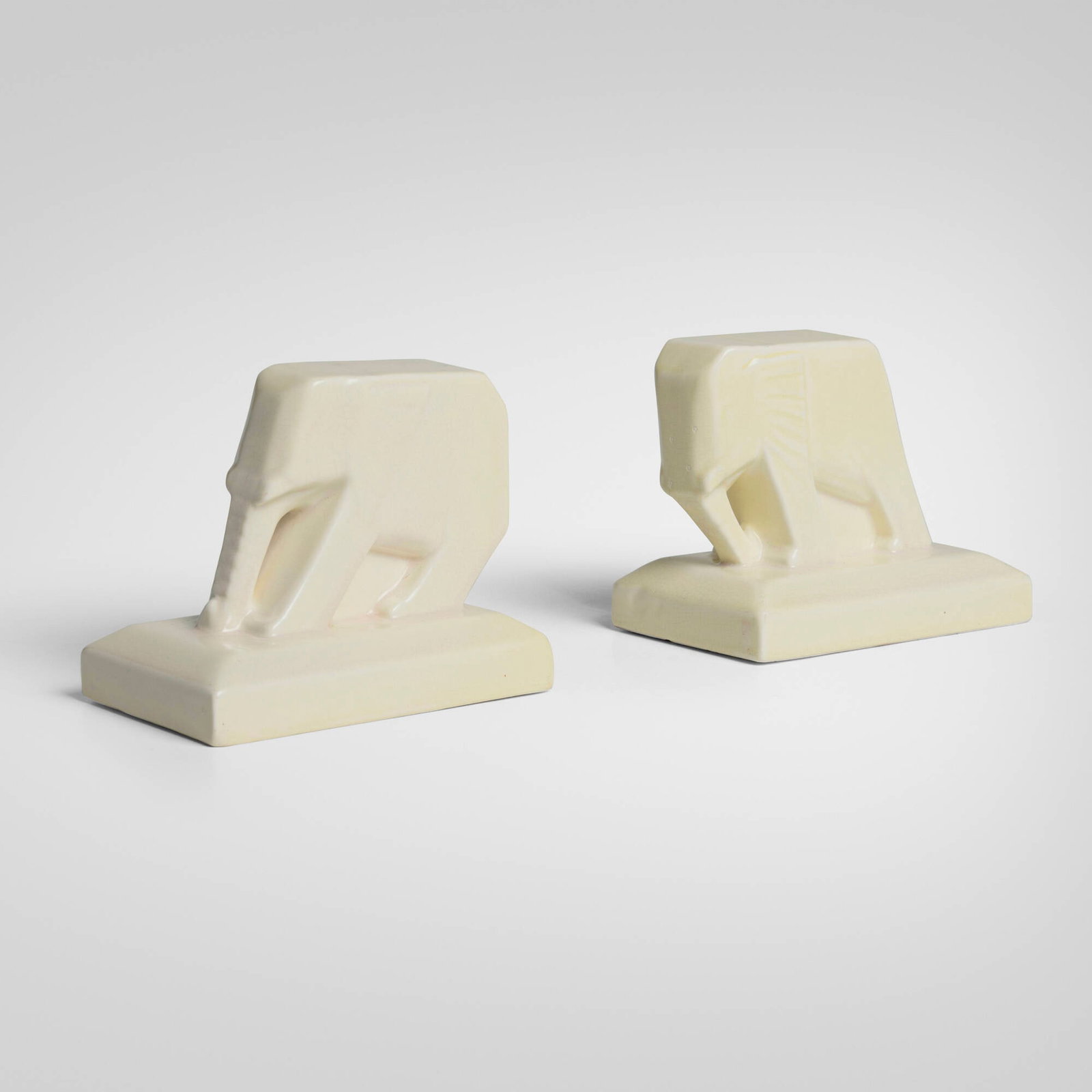 Margaret Postgate, Elephant Push-Pull bookends, pair - 2