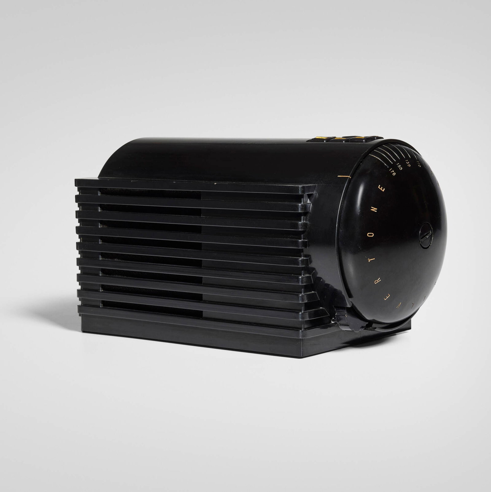 Clarence Karstadt, Silvertone Rocket radio, model 6110 (1 of 4)