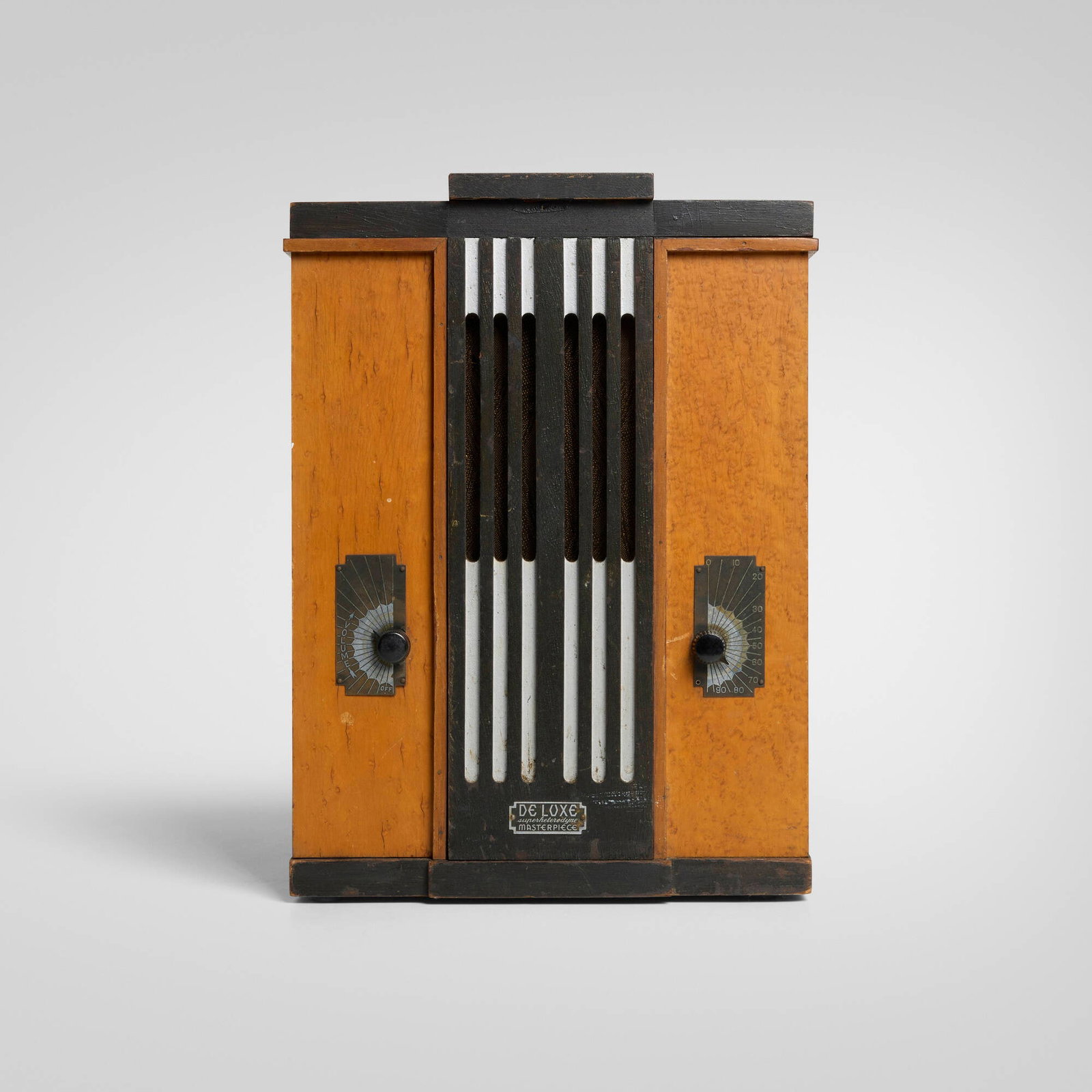 De Luxe, Masterpiece radio (1 of 5)