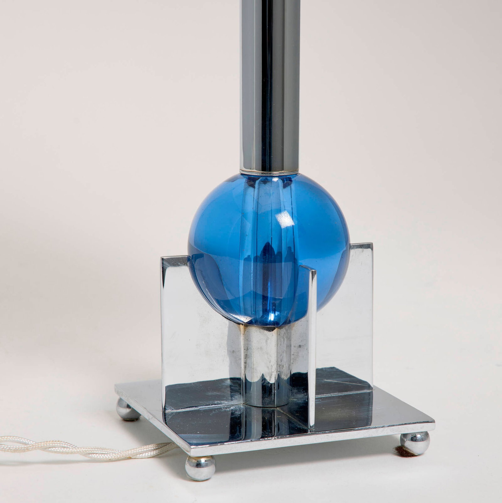 Machine Age, Table lamp - 3