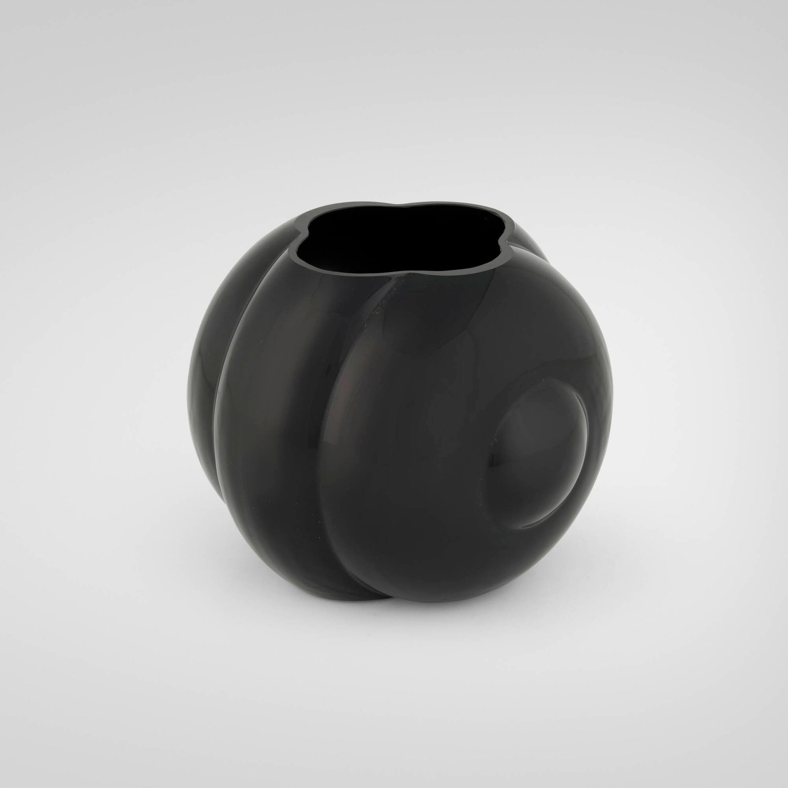 George Sakier, Vase - 2