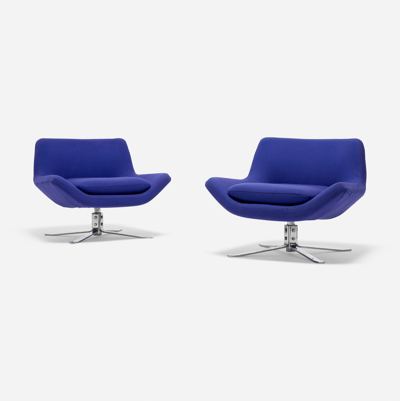 Camerich, Lounge chairs, pair (1 of 5)