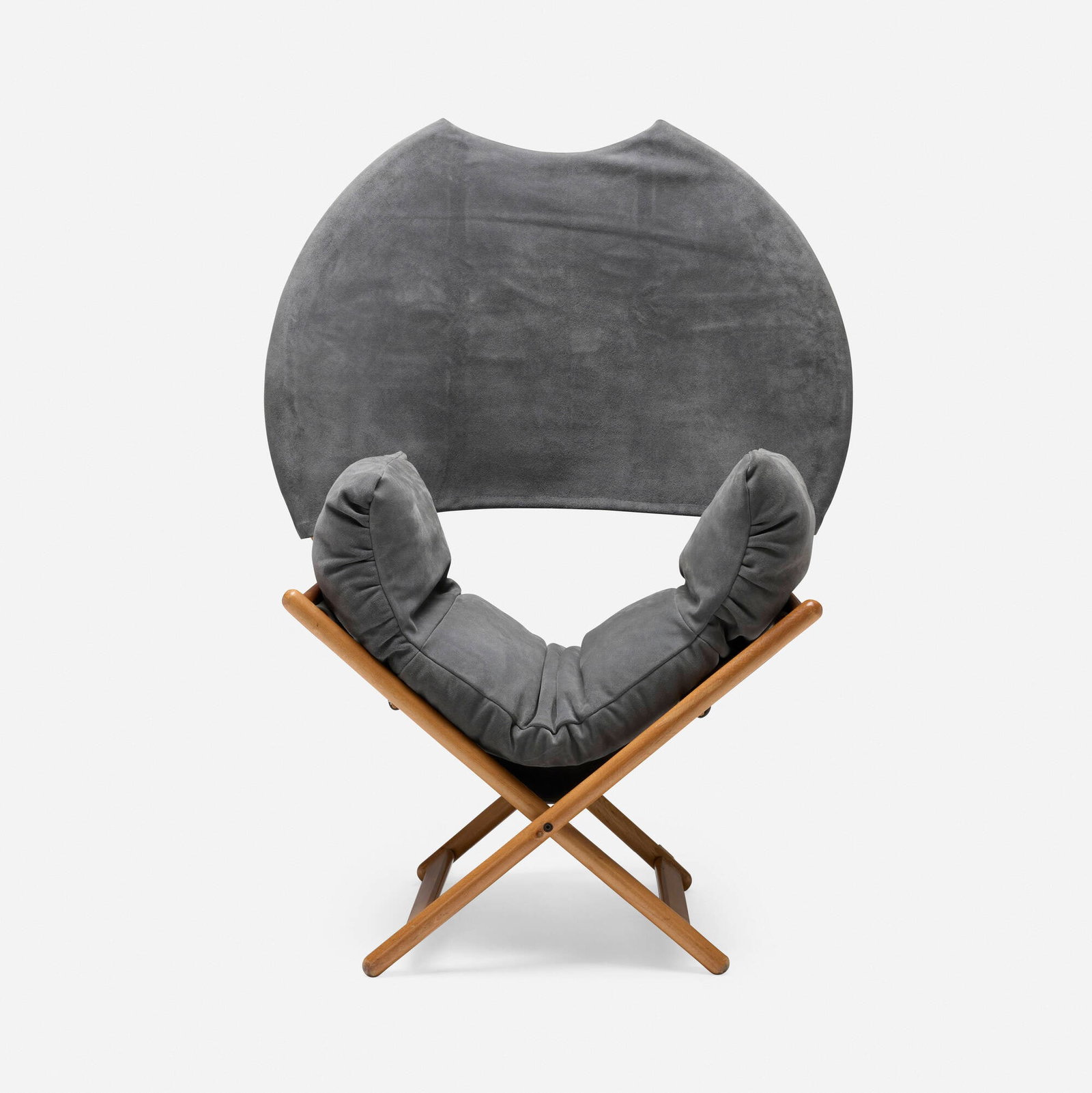 Vico Magistretti, Regina d'Africa folding lounge chair: Vico Magistretti Regina d'Africa folding lounge chair Alias Italy, 1979 ultrasuede, beech 49.5 h x 38 w x 24 d in (126 x 97 x 61 cm) This work will ship from Chicago, Illinois.