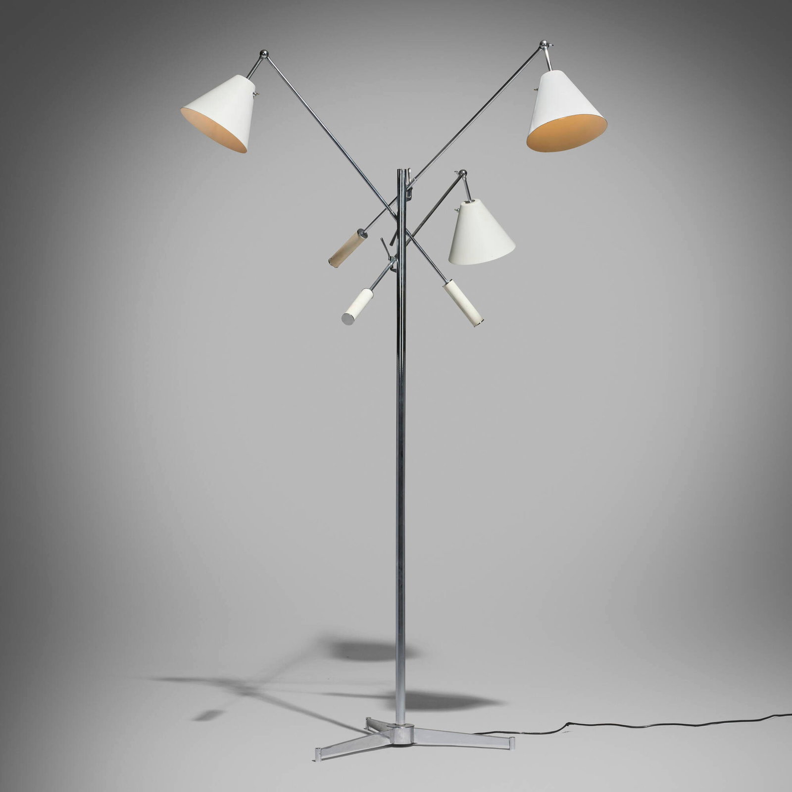 Angelo Lelii, Triennale floor lamp, model 12128 (1 of 3)