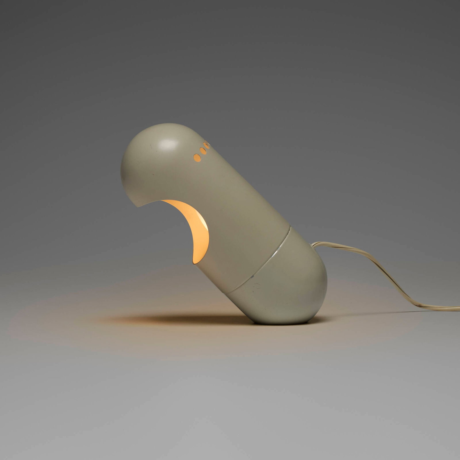 Vittorio Gregotti, Lodovico Meneghetti and Giotto Stoppino, Equilibrum table lamp, model 537: Vittorio Gregotti, Lodovico Meneghetti and Giotto Stoppino Equilibrum table lamp, model 537 Arteluce Italy, 1967 enameled aluminum 7.75 h x 8 w x 3.75 d in (20 x 20 x 10 cm) An example of this design