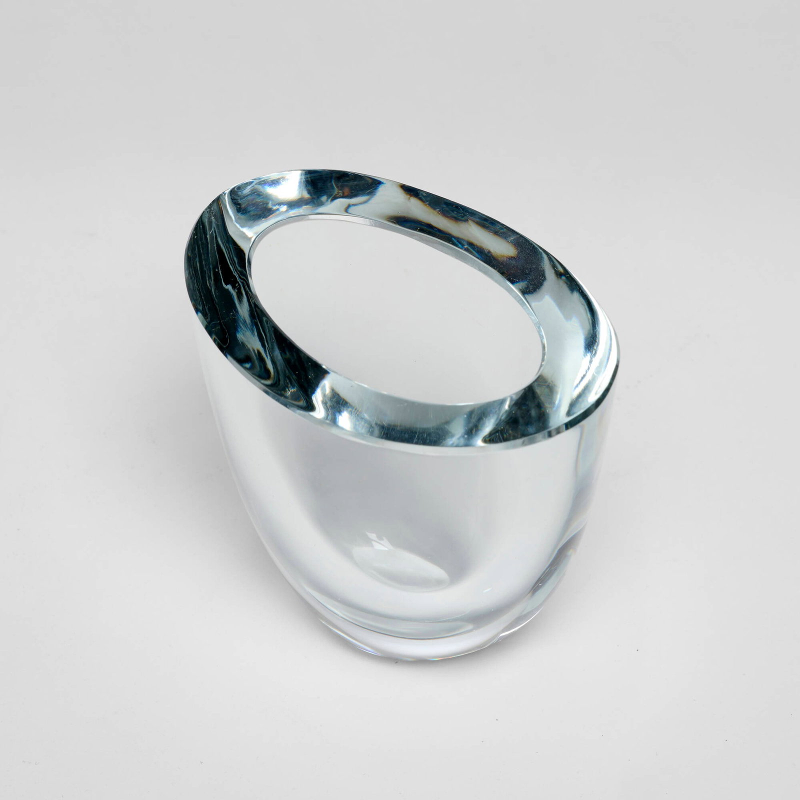 Strombergshyttan, Vase (1 of 3)